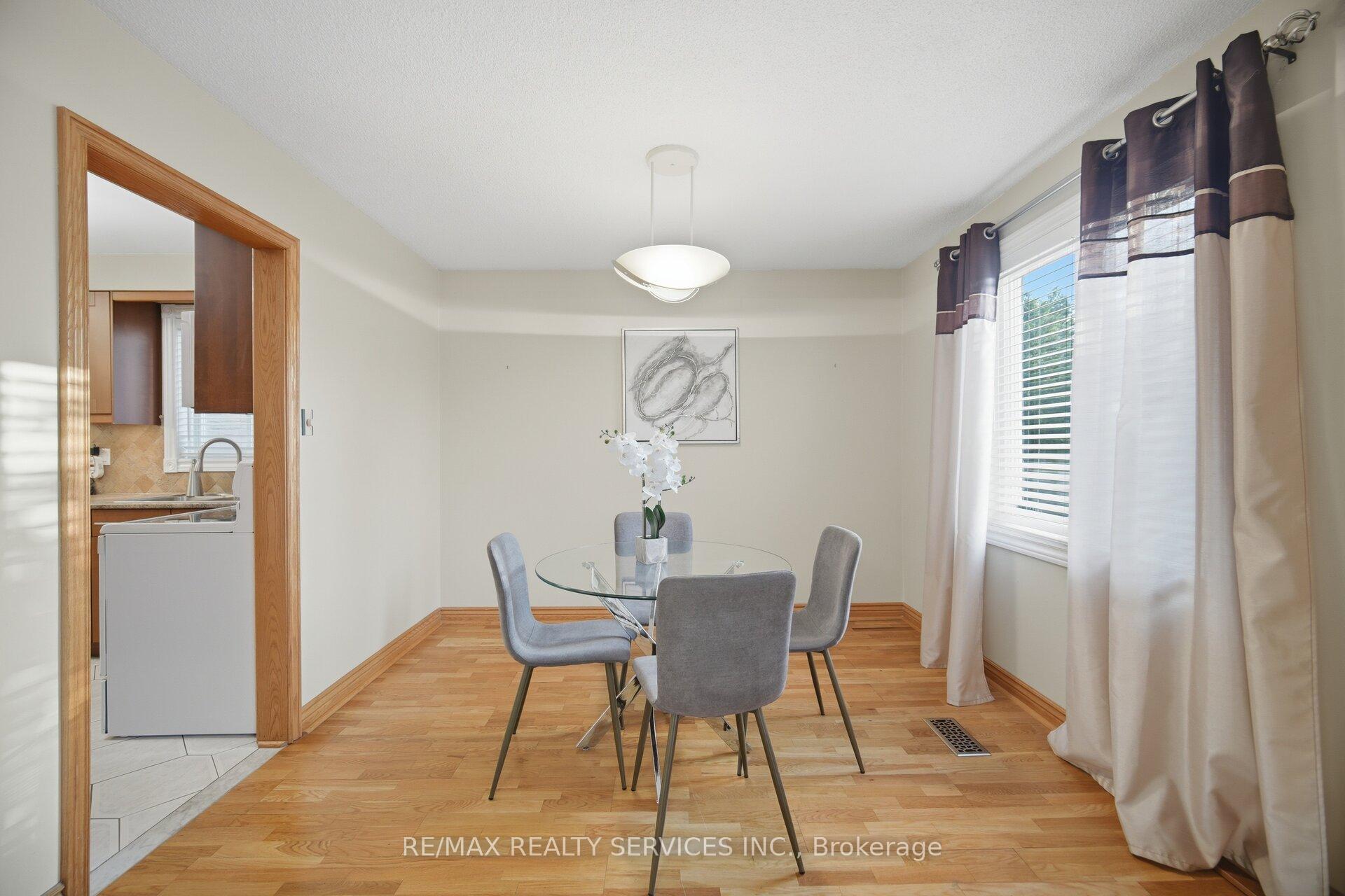 Photo 17 of 172 Morton Way, Brampton, Fletcher's West — HOMEH
