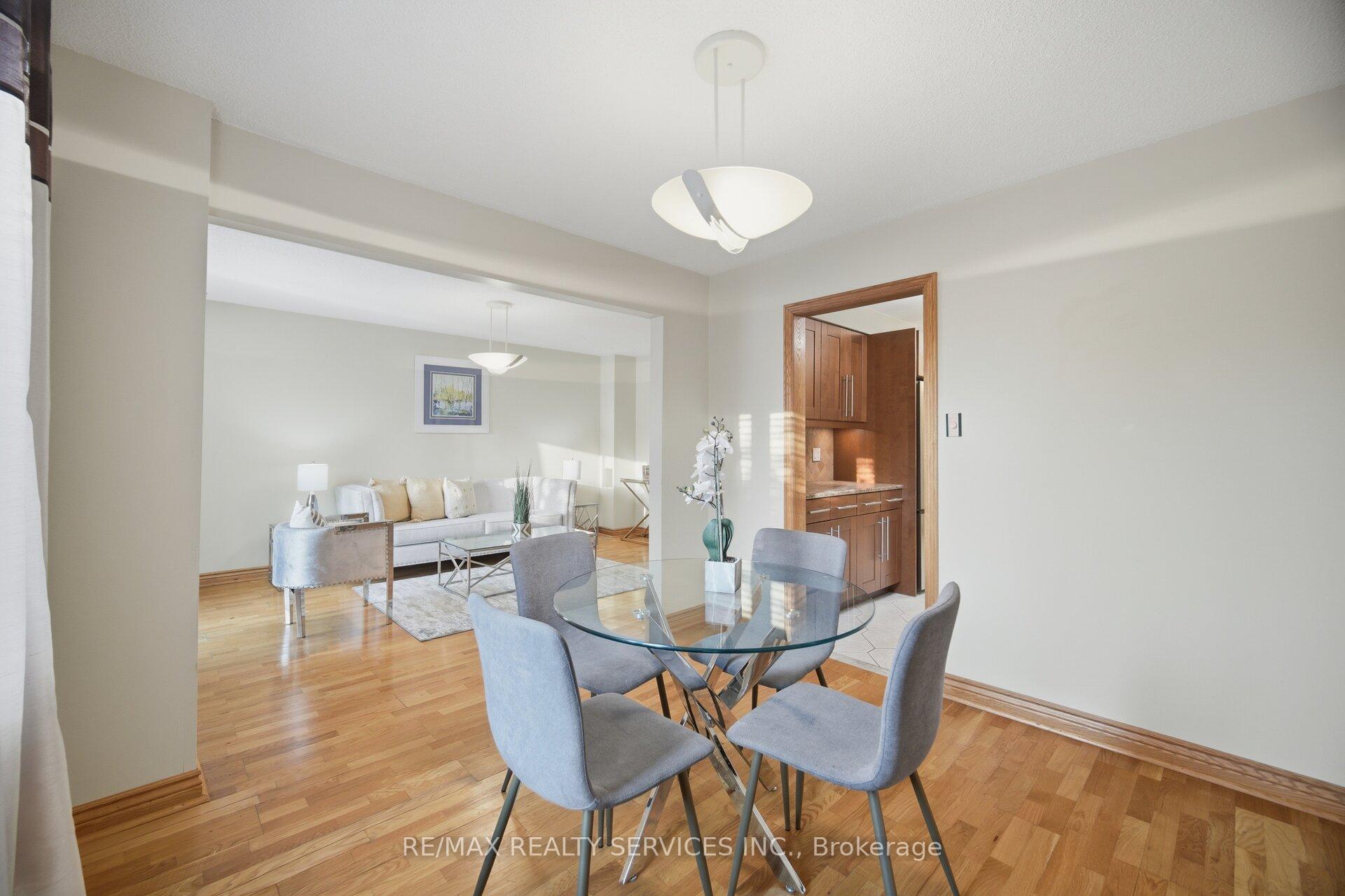 Photo 18 of 172 Morton Way, Brampton, Fletcher's West — HOMEH