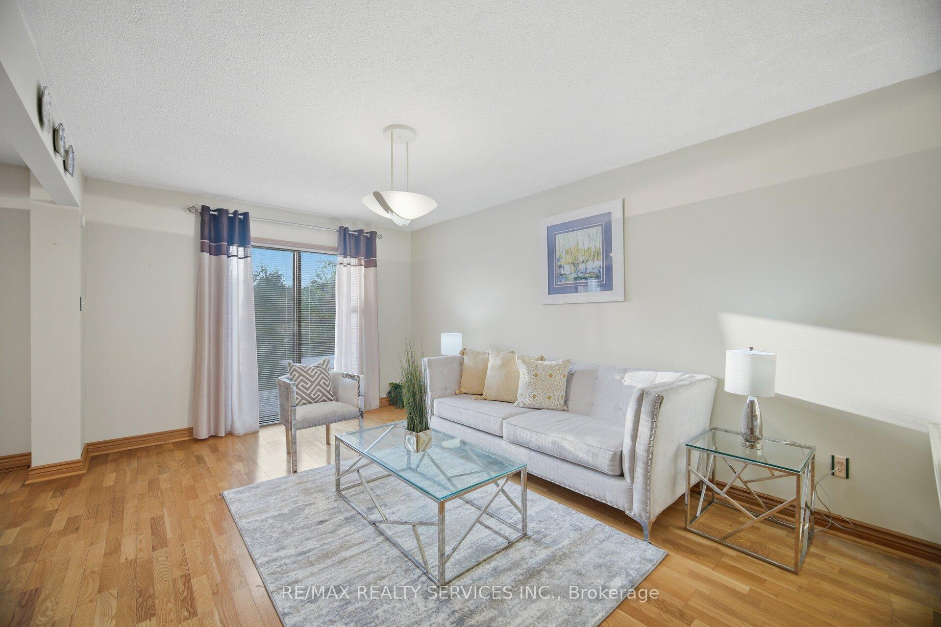 Photo 19 of 172 Morton Way, Brampton, Fletcher's West — HOMEH