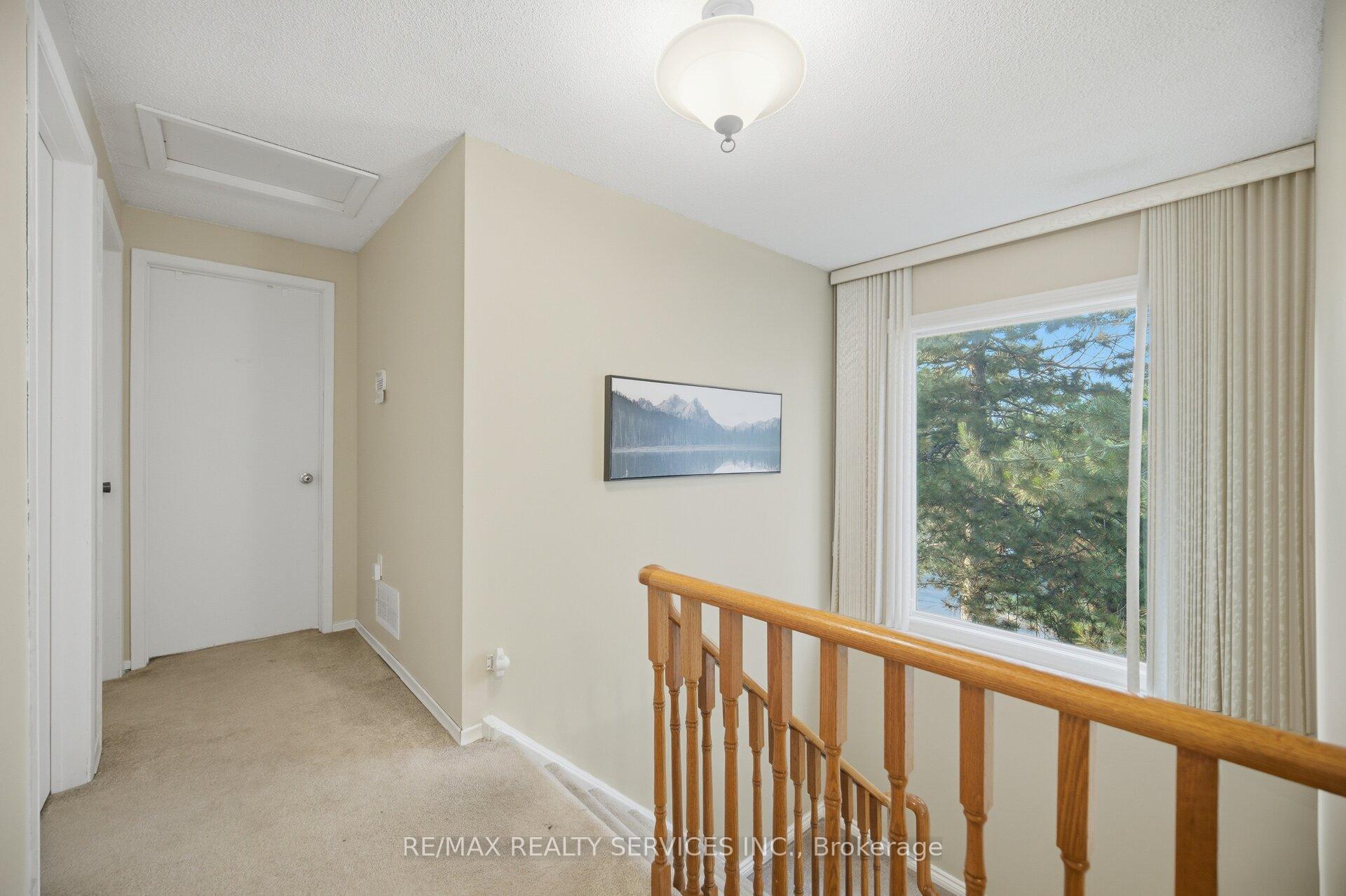 Photo 25 of 172 Morton Way, Brampton, Fletcher's West — HOMEH
