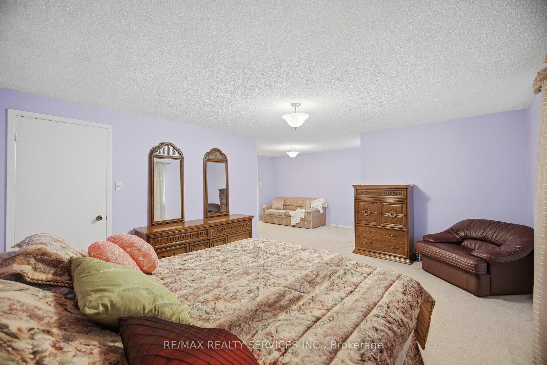Photo 28 of 172 Morton Way, Brampton, Fletcher's West — HOMEH