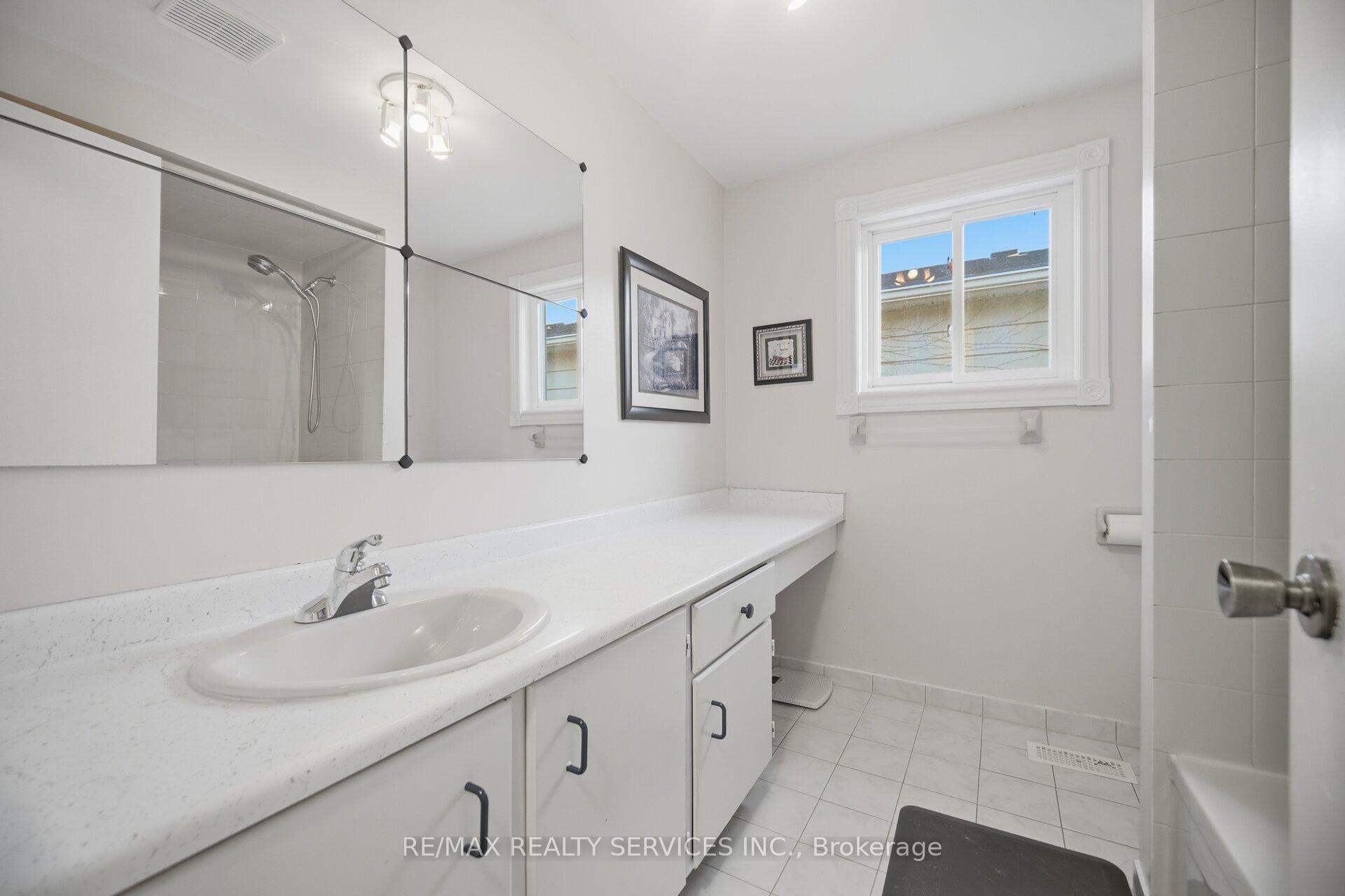 Photo 41 of 172 Morton Way, Brampton, Fletcher's West — HOMEH