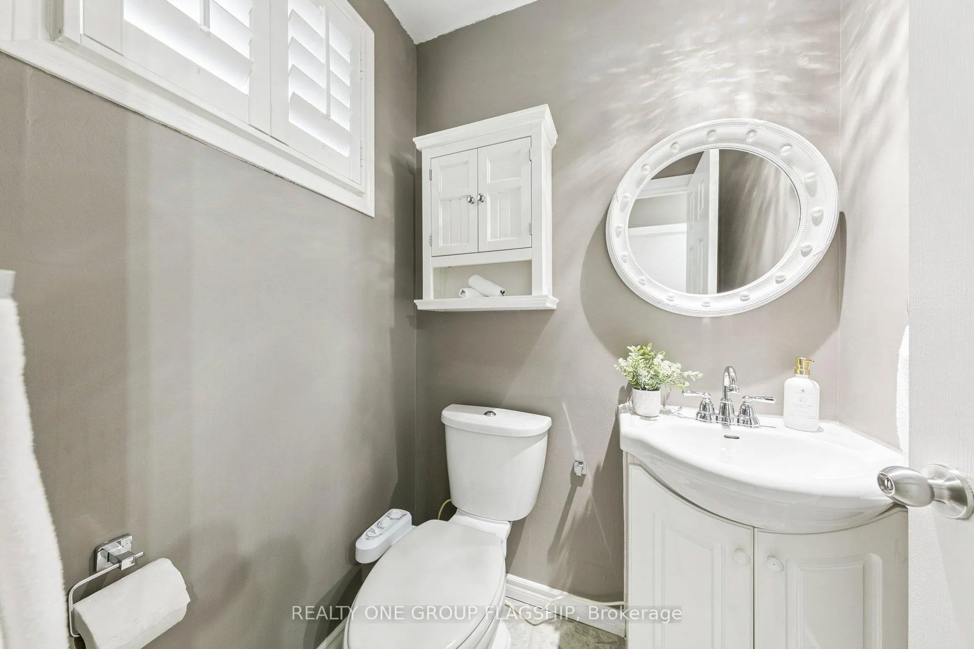 Photo 12 of Unit 137, 100 Quigley Road, Hamilton, Vincent — HOMEH