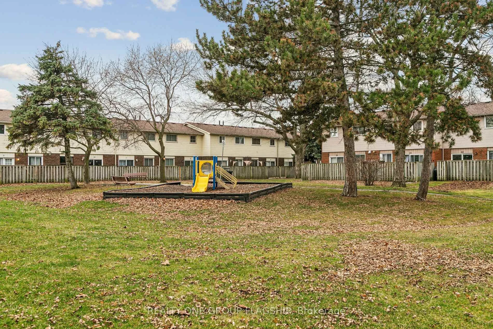 Photo 26 of Unit 137, 100 Quigley Road, Hamilton, Vincent — HOMEH