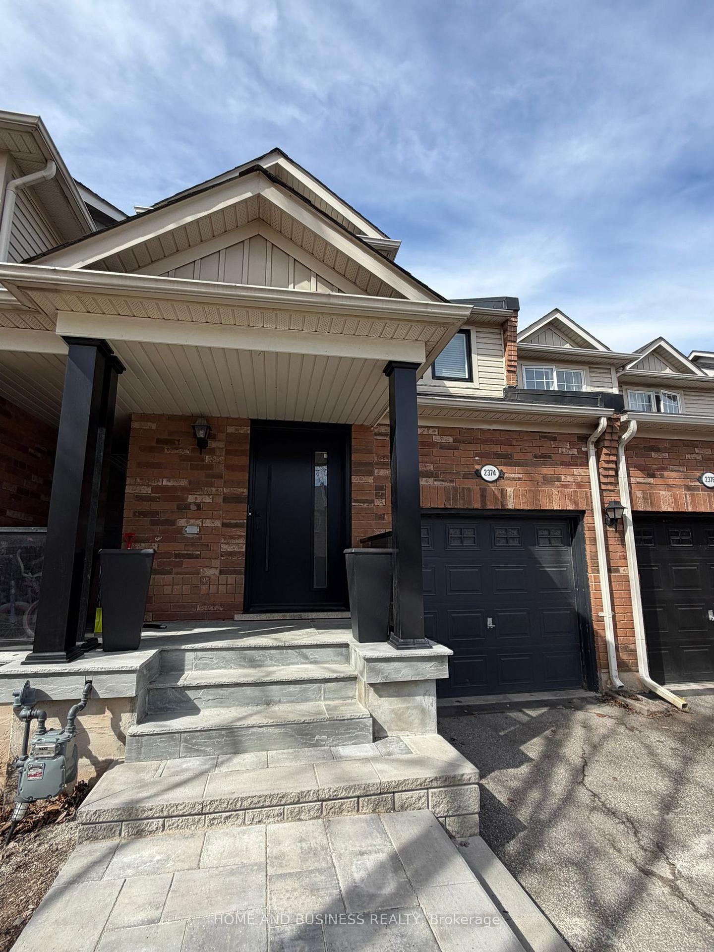 Photo 4 of 2374 Baintree Crescent, Oakville, Westmount — HOMEH