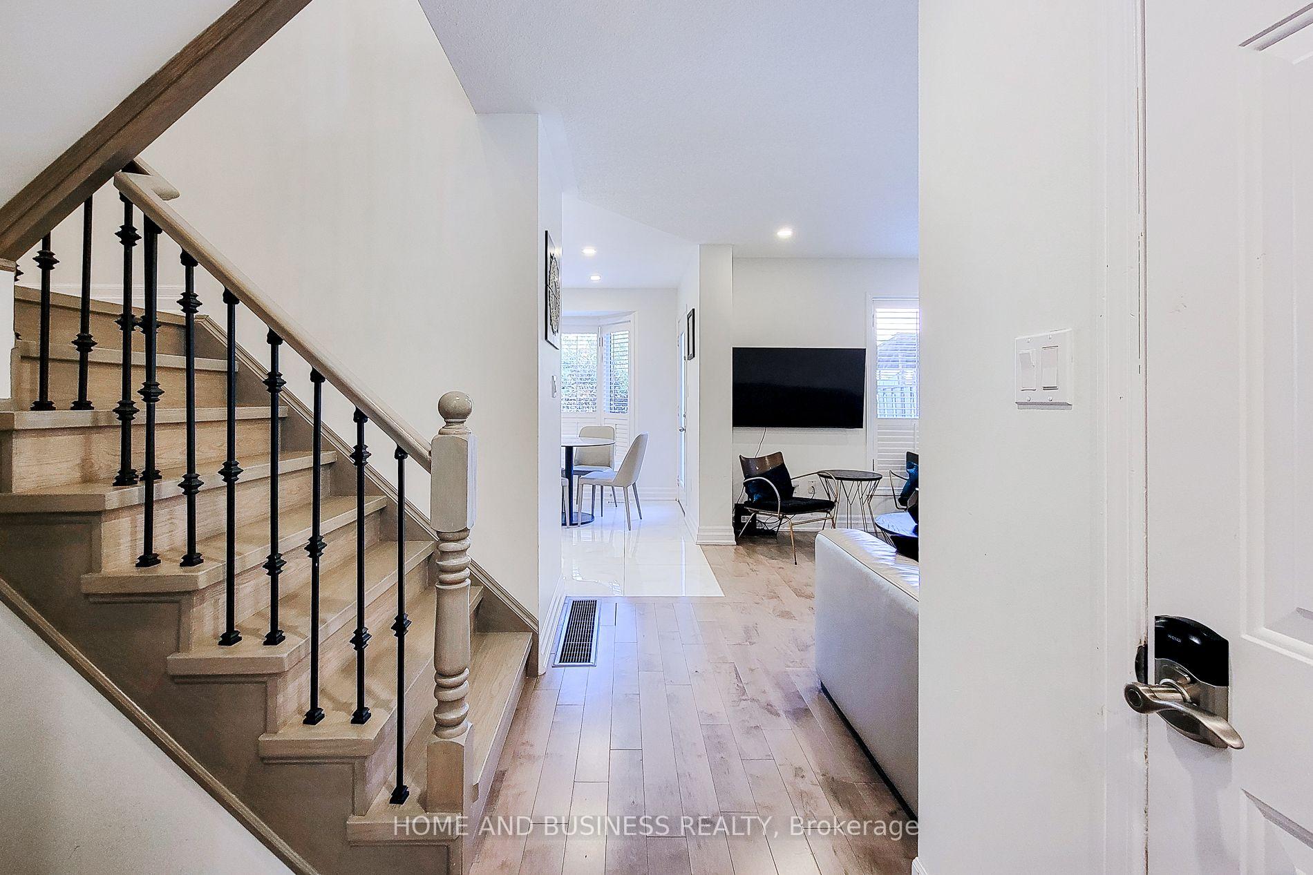 Photo 7 of 2374 Baintree Crescent, Oakville, Westmount — HOMEH
