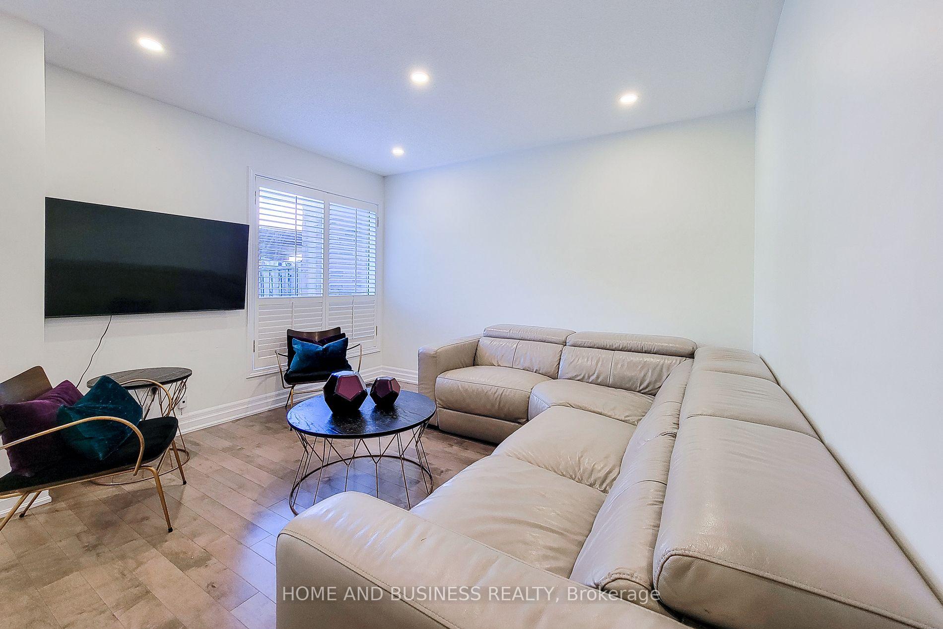 Photo 8 of 2374 Baintree Crescent, Oakville, Westmount — HOMEH