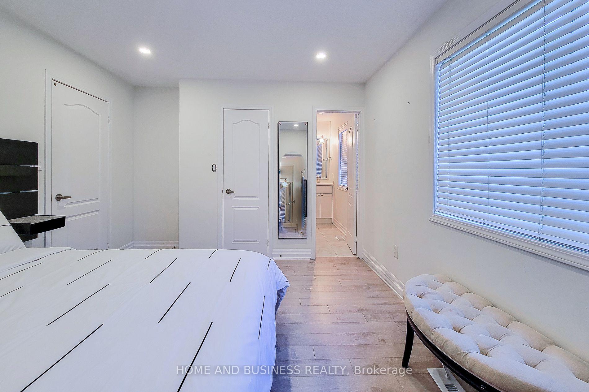 Photo 19 of 2374 Baintree Crescent, Oakville, Westmount — HOMEH
