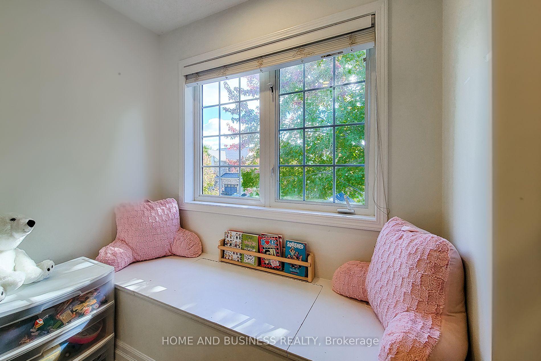 Photo 24 of 2374 Baintree Crescent, Oakville, Westmount — HOMEH