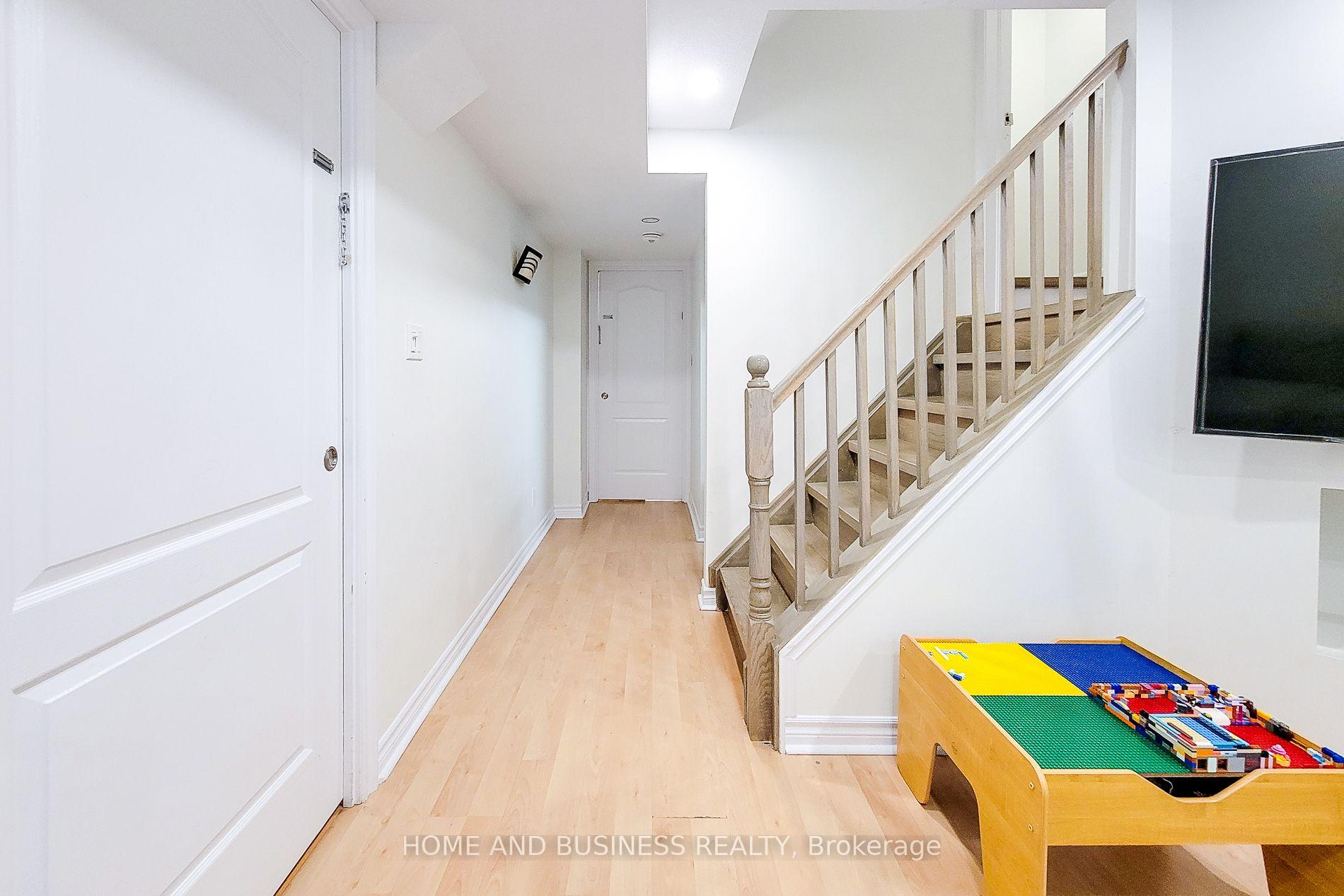 Photo 30 of 2374 Baintree Crescent, Oakville, Westmount — HOMEH