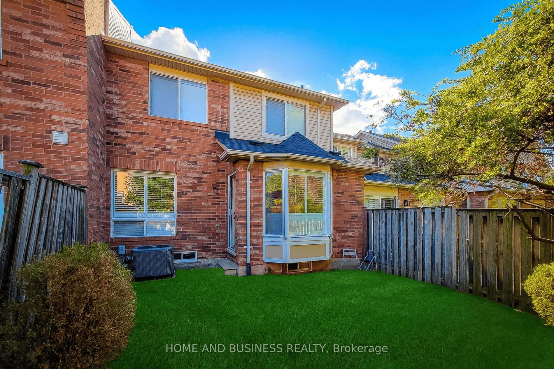 Photo 35 of 2374 Baintree Crescent, Oakville, Westmount — HOMEH