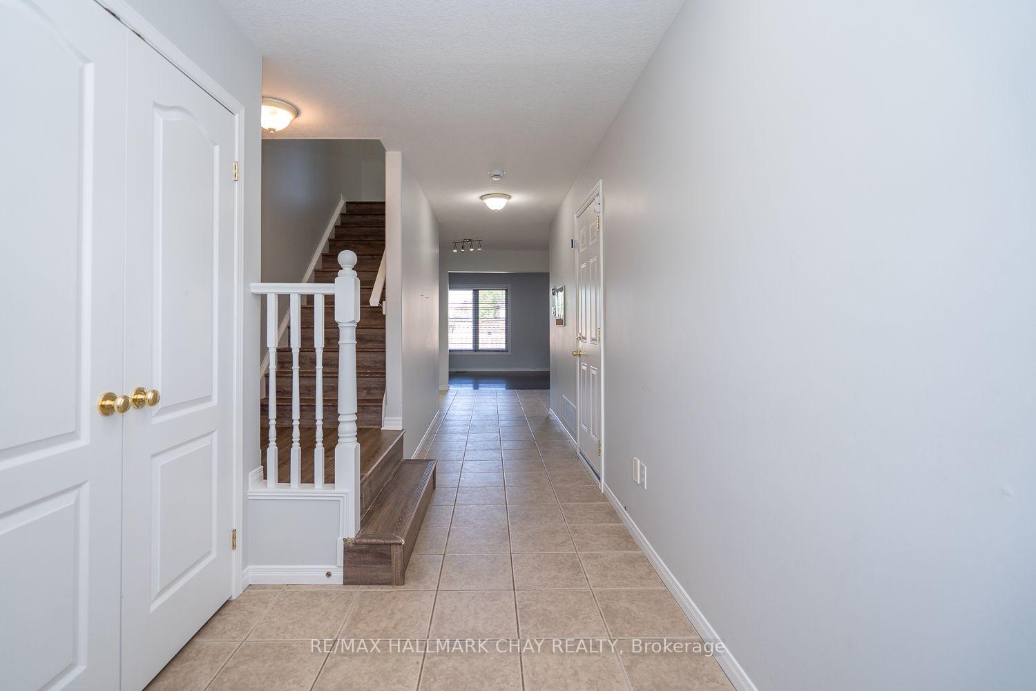 Photo 7 of 15 Wallace Street, New Tecumseth, Alliston — HOMEH
