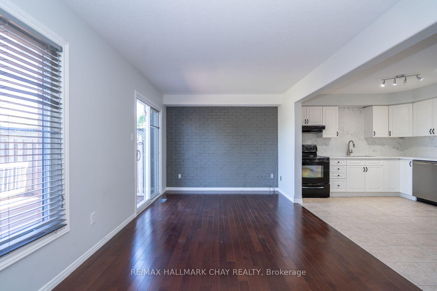 Photo 14 of 15 Wallace Street, New Tecumseth, Alliston — HOMEH