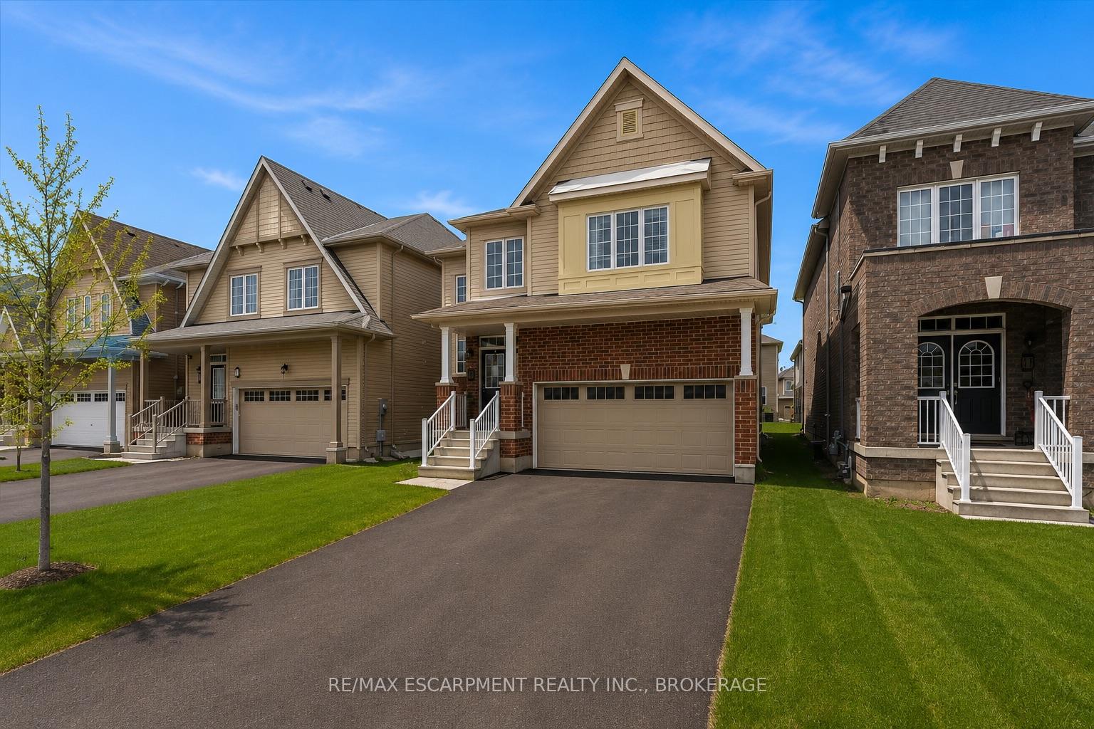 Photo 2 of 13 Steven Drive, Thorold, Hurricane/Merrittville — HOMEH