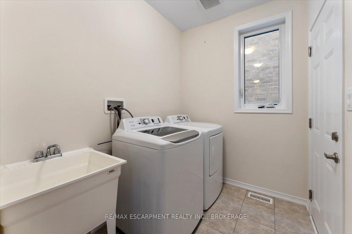 Photo 19 of 13 Steven Drive, Thorold, Hurricane/Merrittville — HOMEH