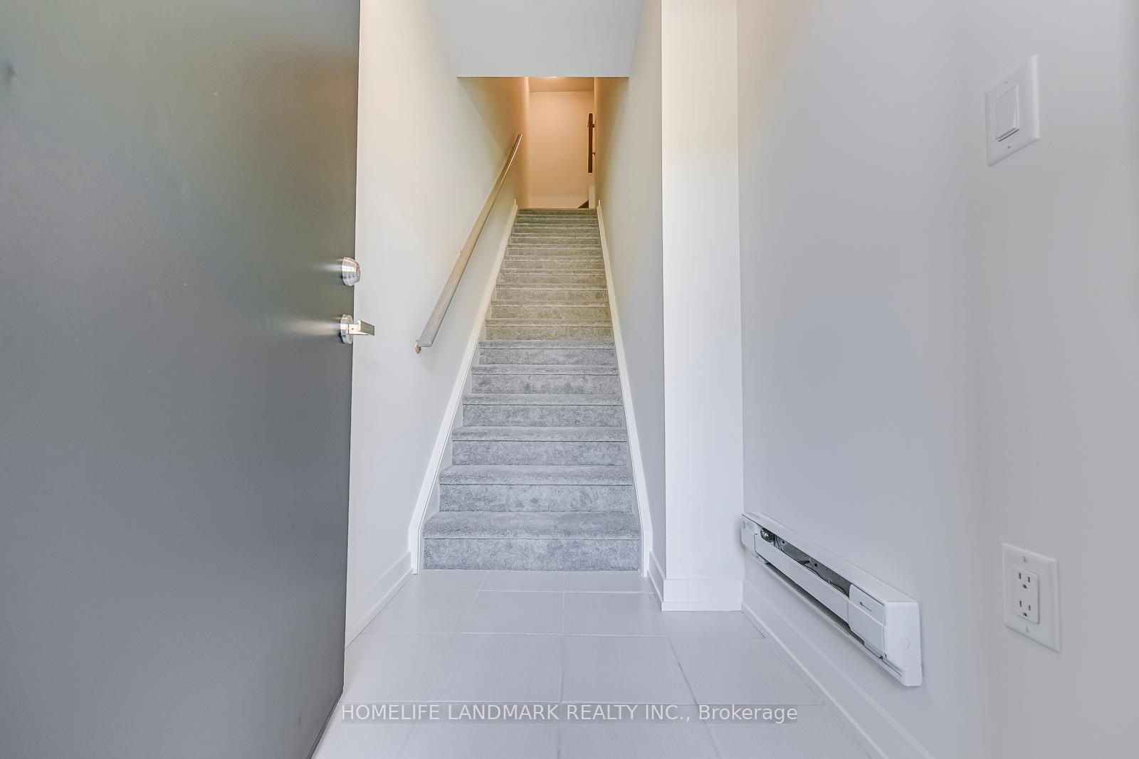 Photo 4 of Unit 14, 3538 Colonial Drive, Mississauga, Erin Mills — HOMEH