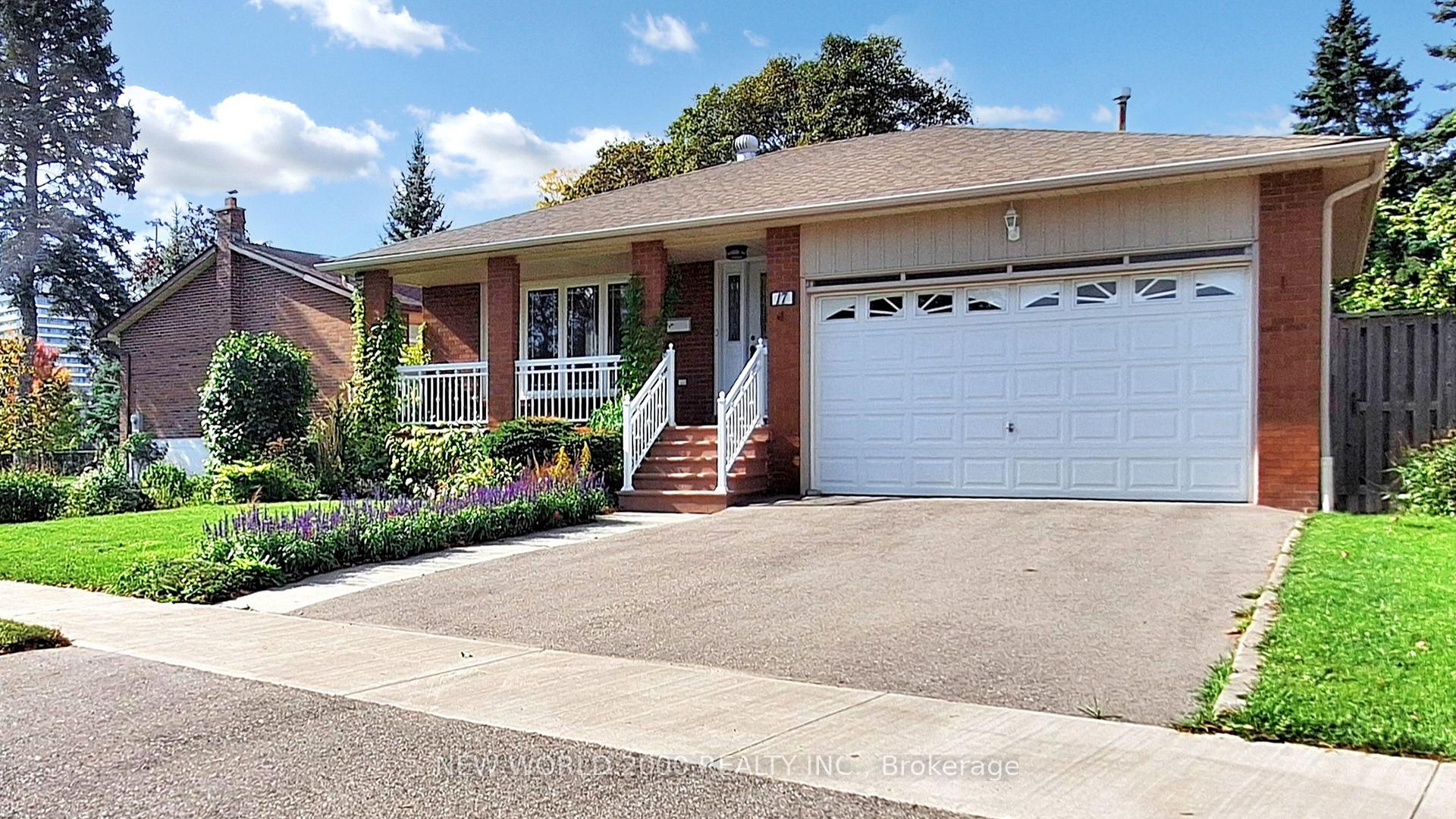 Photo 3 of 17 Squirewood Road, North York, Pleasant View — HOMEH
