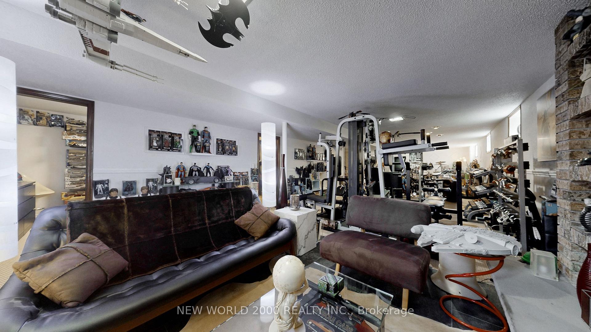 Photo 32 of 17 Squirewood Road, North York, Pleasant View — HOMEH