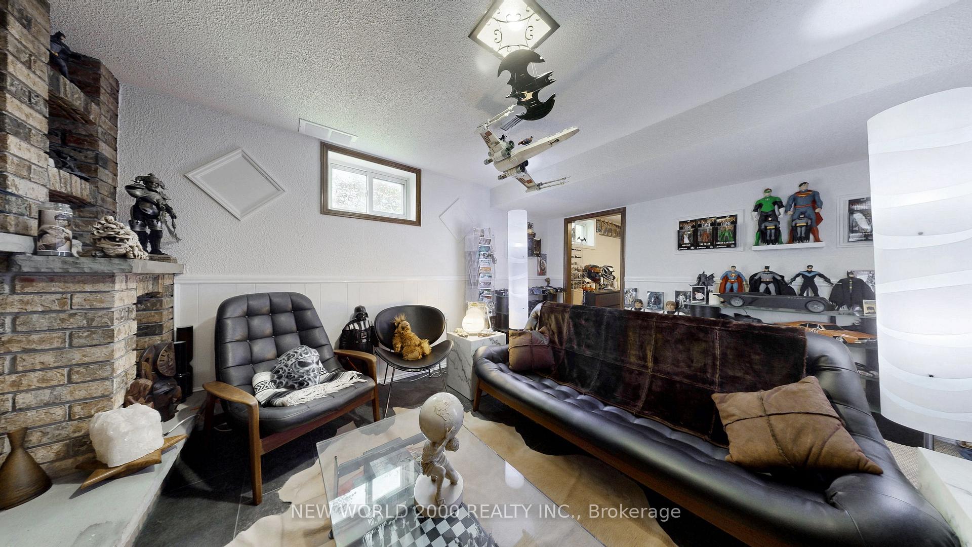Photo 33 of 17 Squirewood Road, North York, Pleasant View — HOMEH