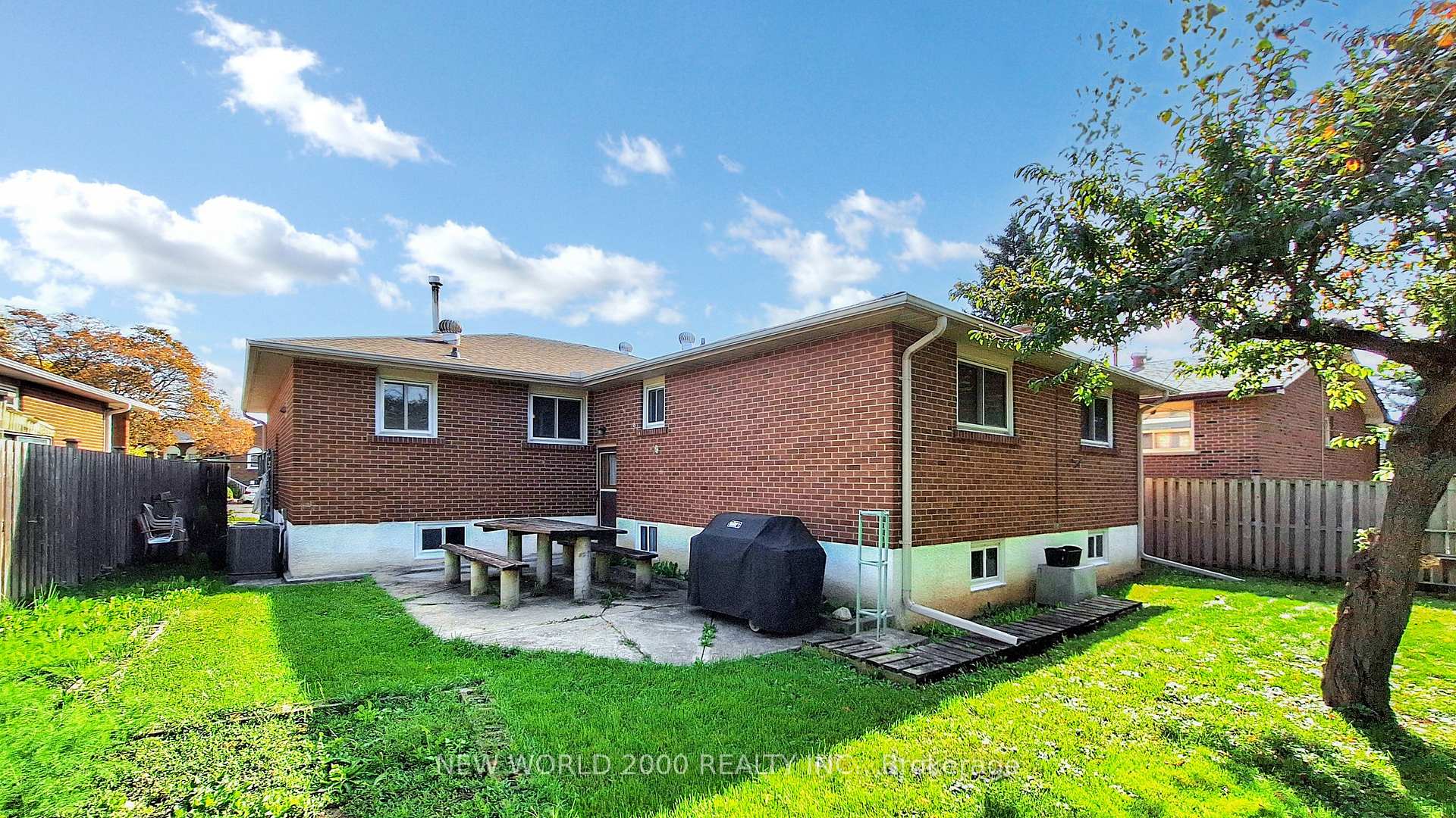 Photo 35 of 17 Squirewood Road, North York, Pleasant View — HOMEH