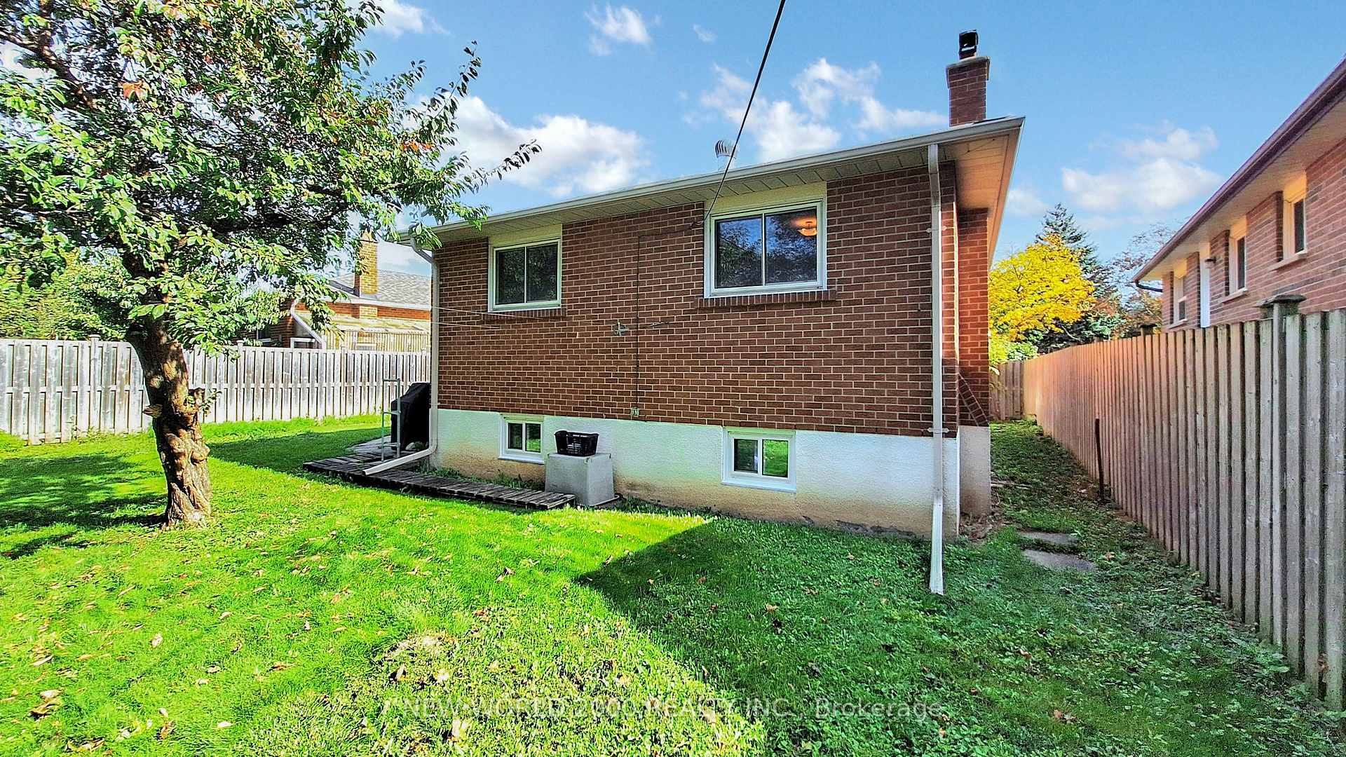 Photo 36 of 17 Squirewood Road, North York, Pleasant View — HOMEH