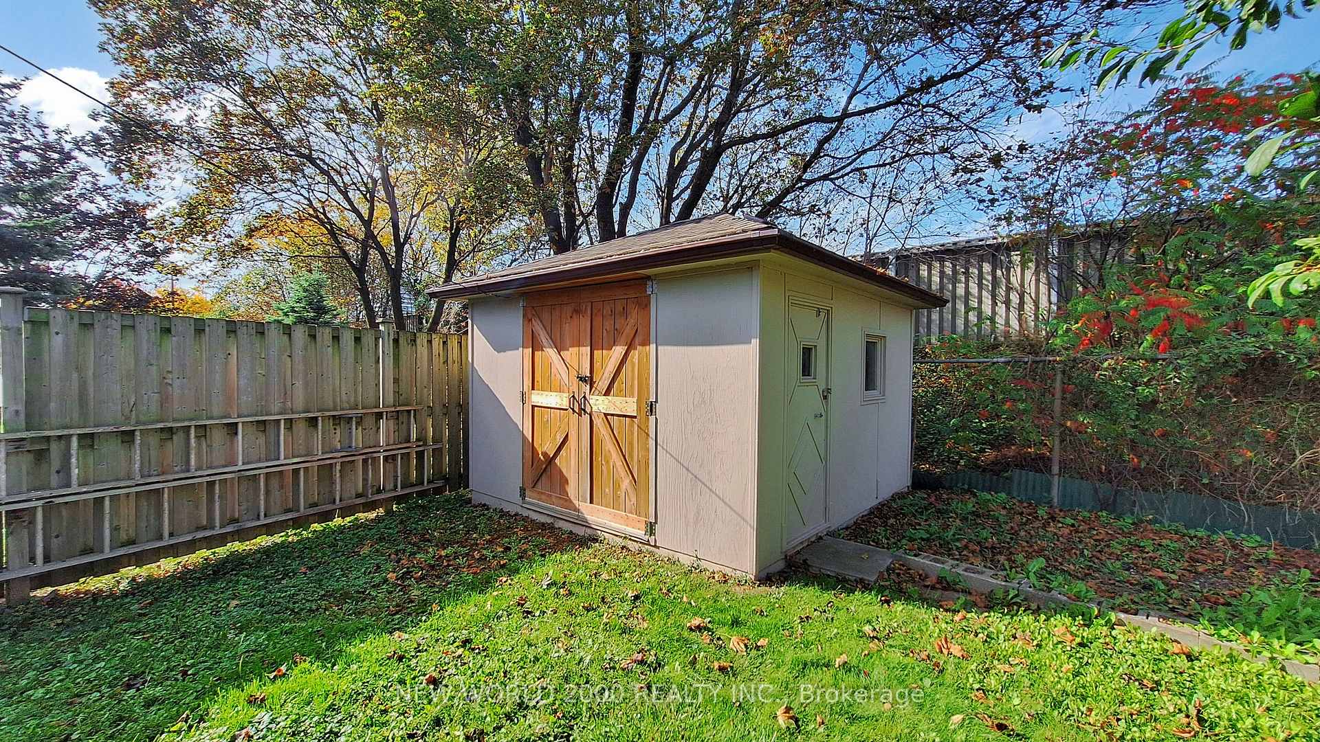 Photo 39 of 17 Squirewood Road, North York, Pleasant View — HOMEH