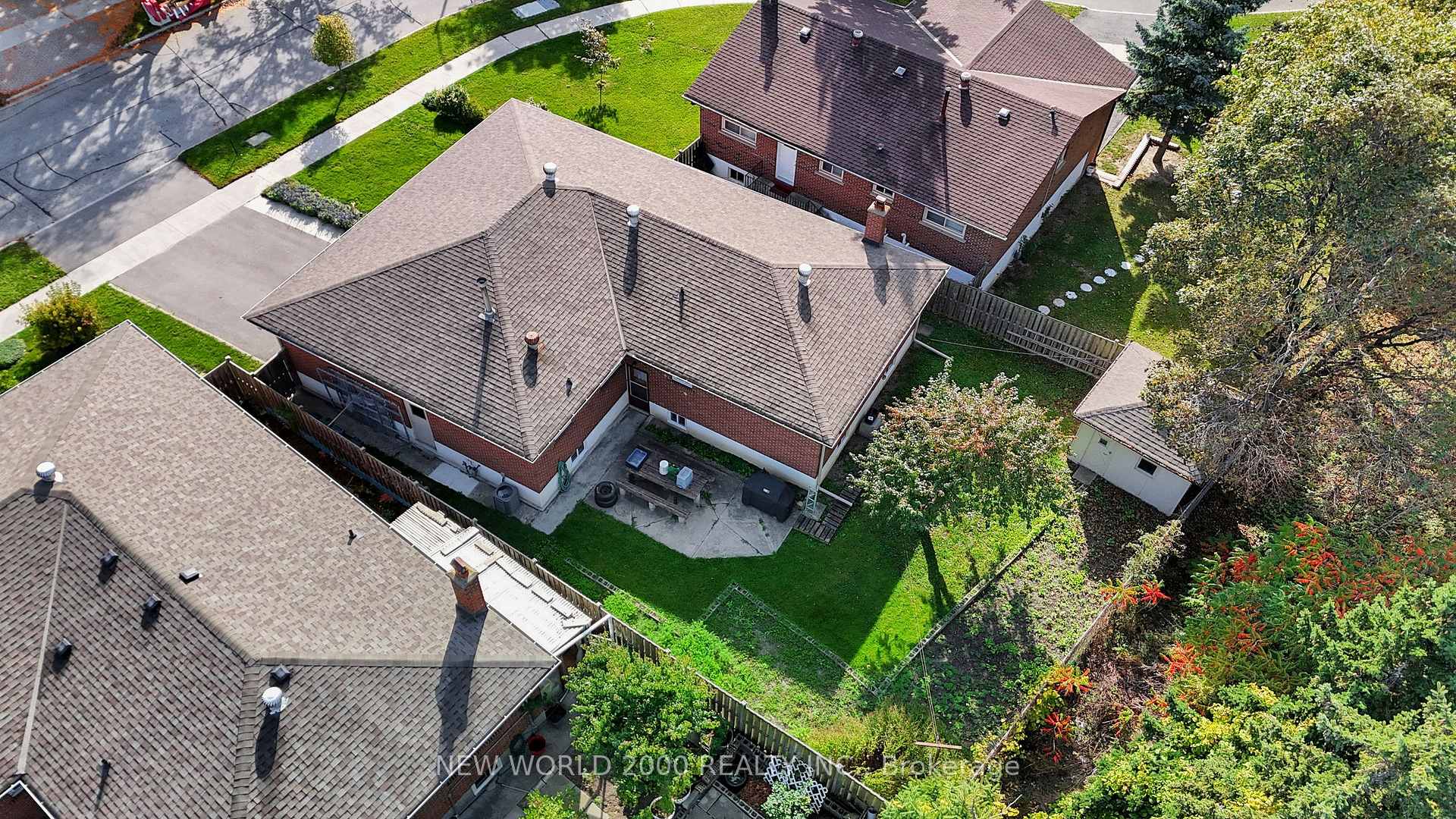 Photo 43 of 17 Squirewood Road, North York, Pleasant View — HOMEH