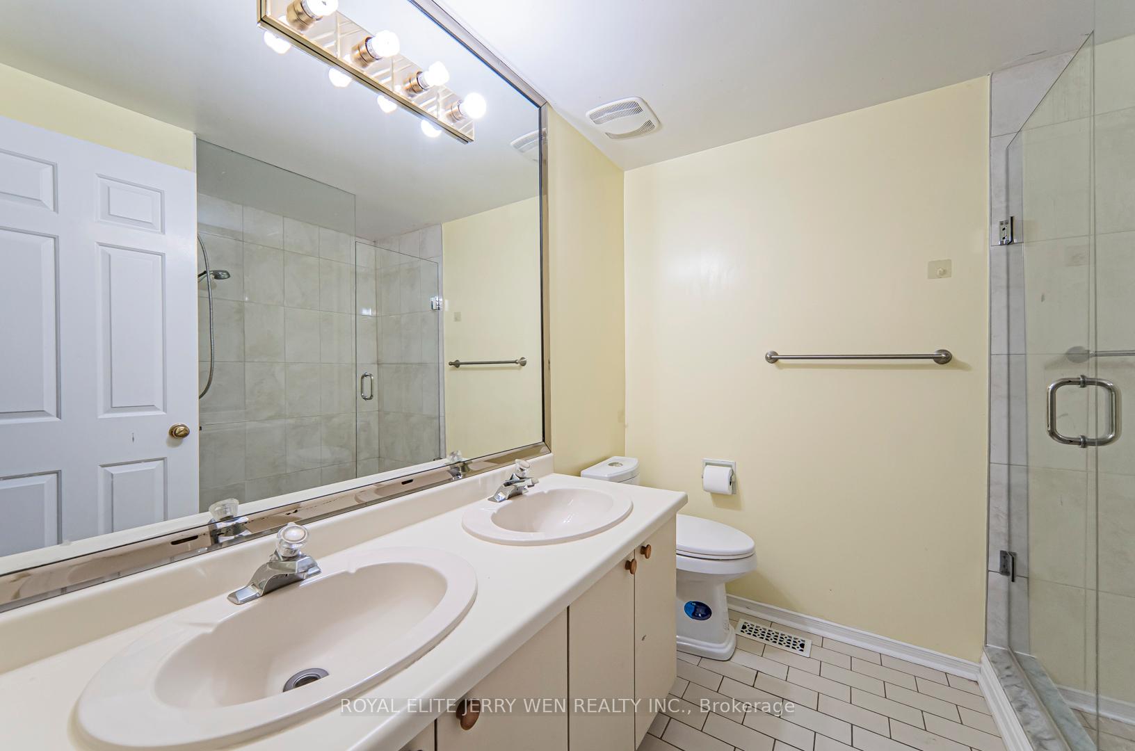 Photo 17 of 10 Kingsboro Road, Markham, Thornlea — HOMEH
