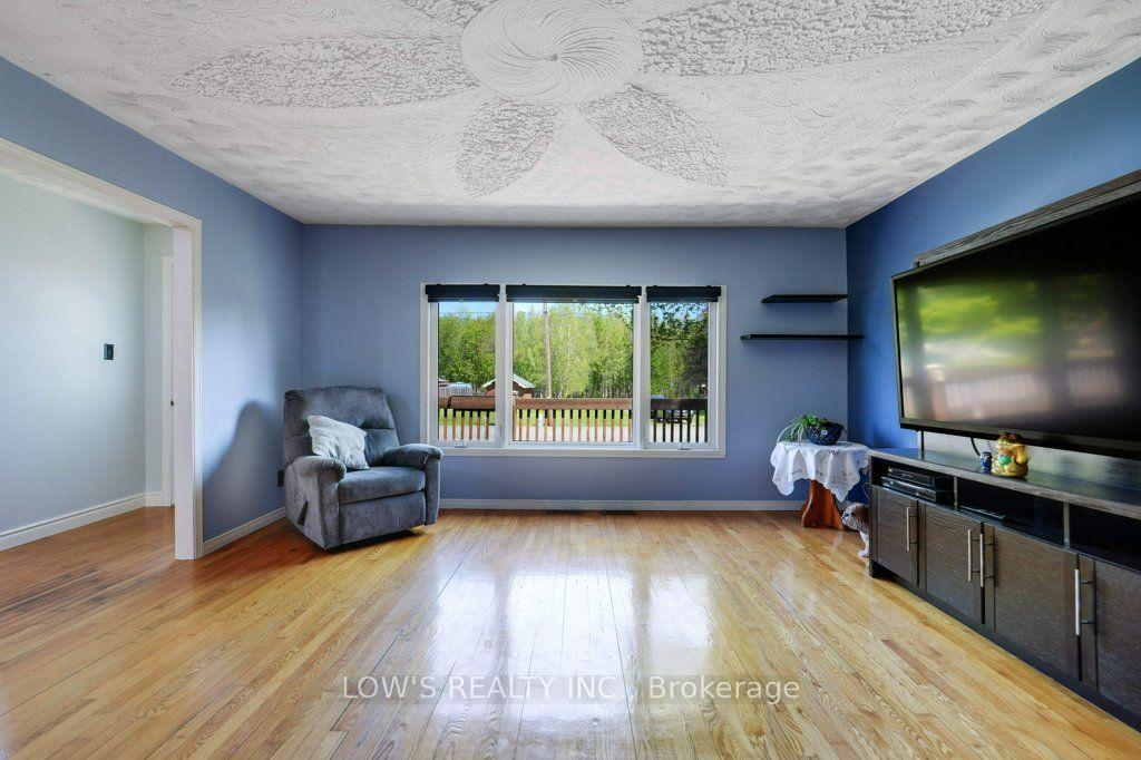 Photo 14 of 1504 Ste Anne Road, Champlain, Champlain Twp — HOMEH