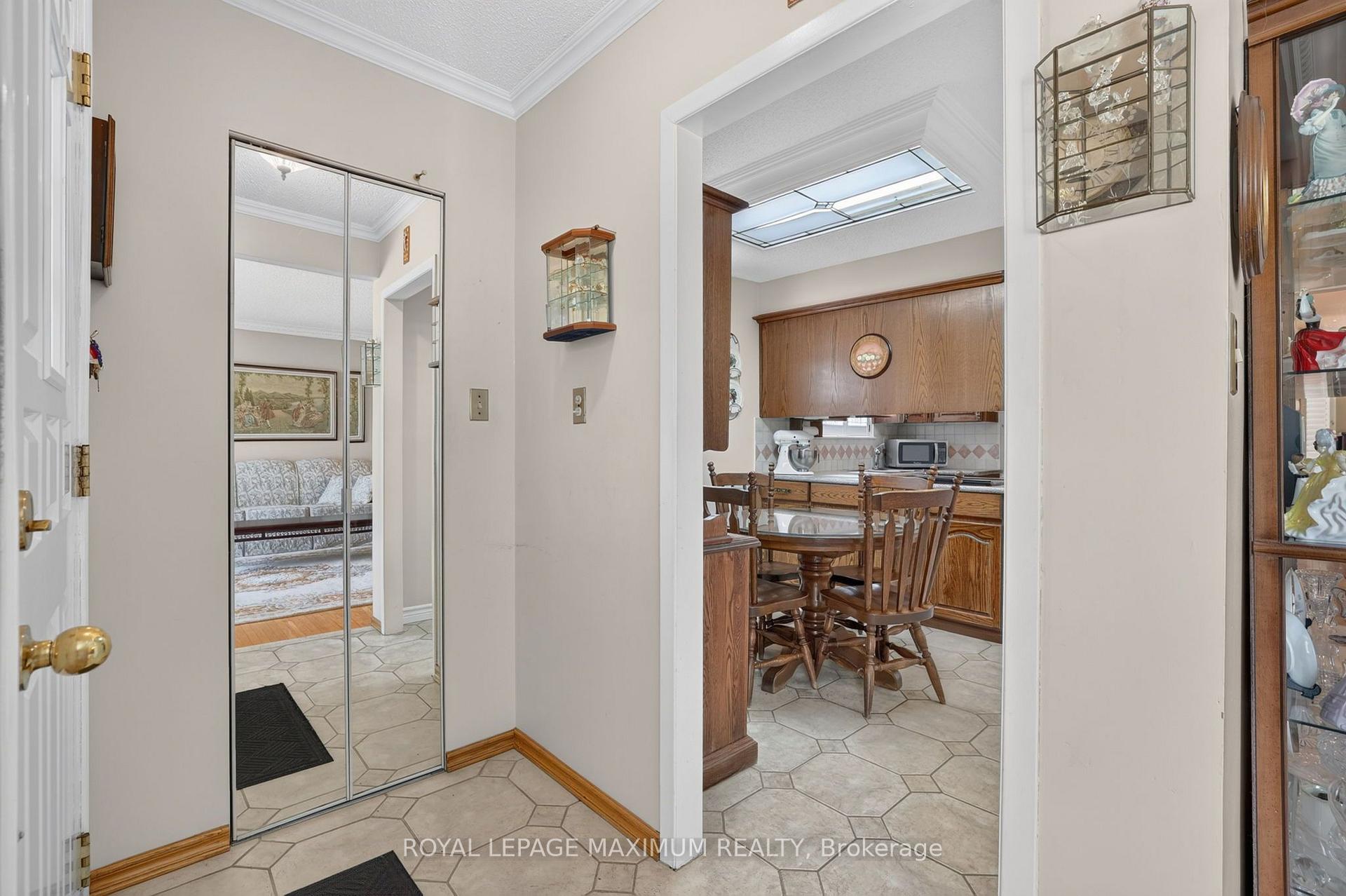 Photo 4 of 42 Pergola Road, Etobicoke, West Humber-Clairville — HOMEH