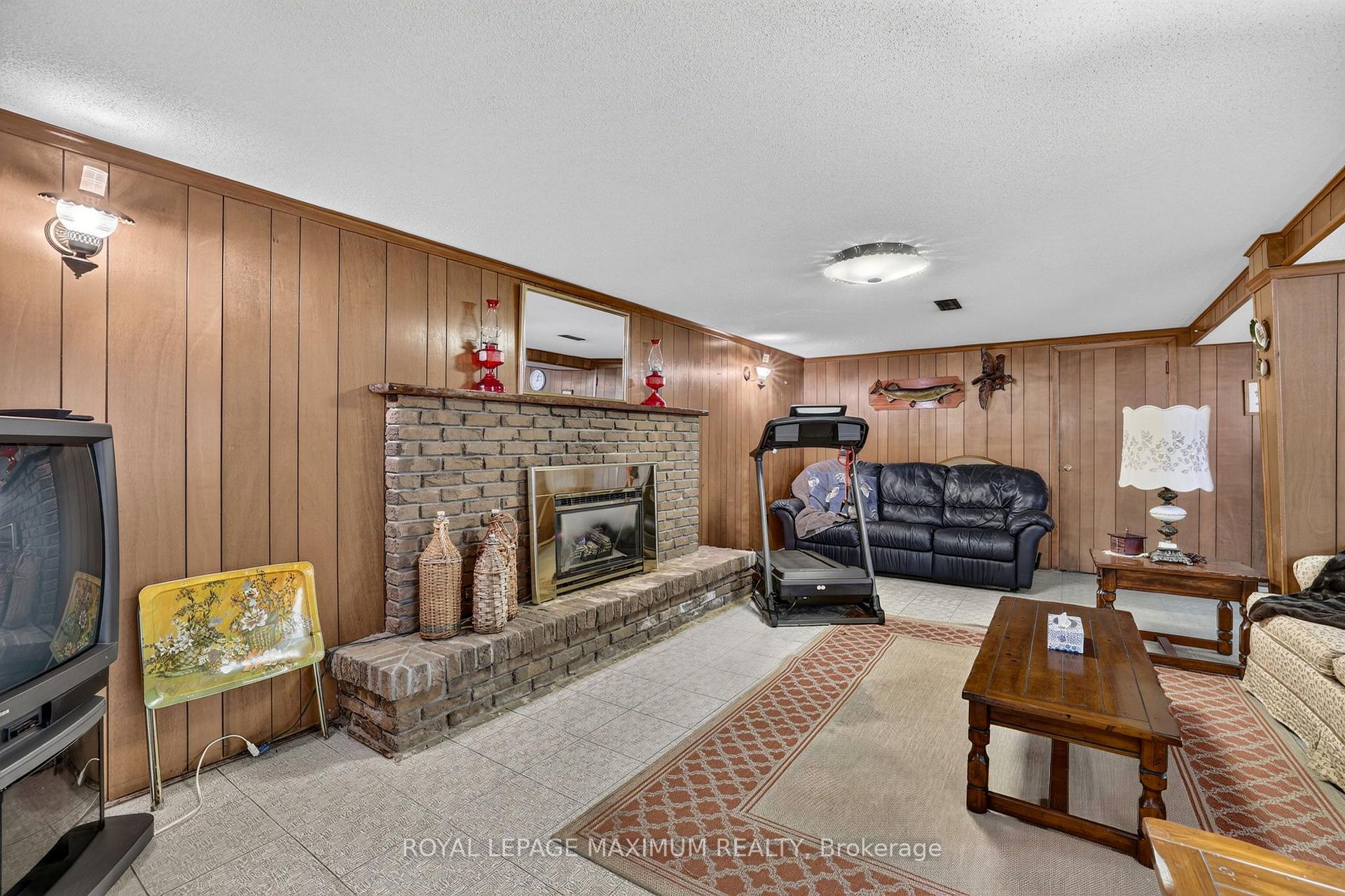 Photo 25 of 42 Pergola Road, Etobicoke, West Humber-Clairville — HOMEH