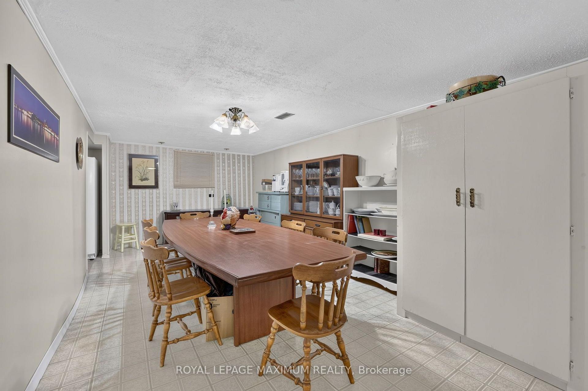 Photo 26 of 42 Pergola Road, Etobicoke, West Humber-Clairville — HOMEH