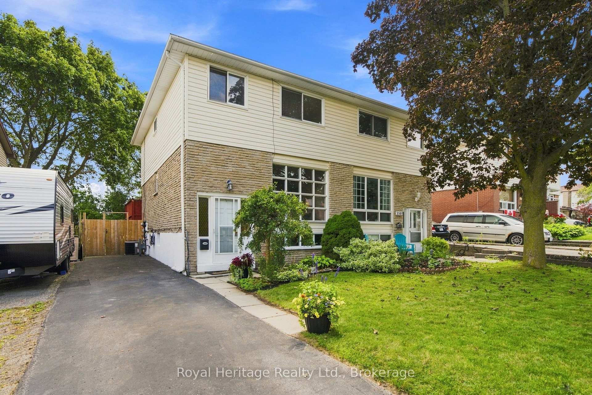 Photo 1 of 352 Vancouver Crescent, Oshawa, Vanier — HOMEH