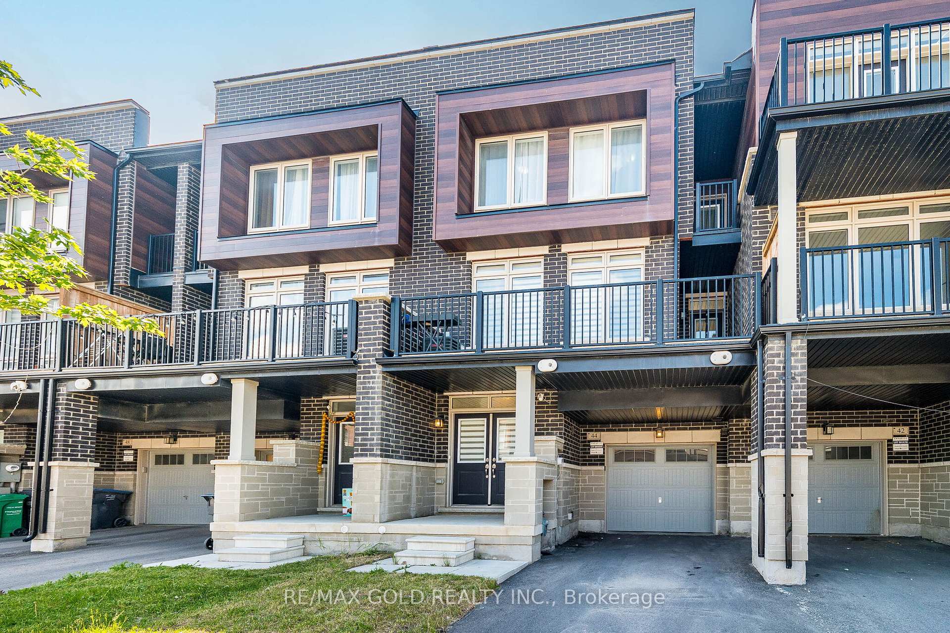 Photo of 44 Donald Ficht Crescent