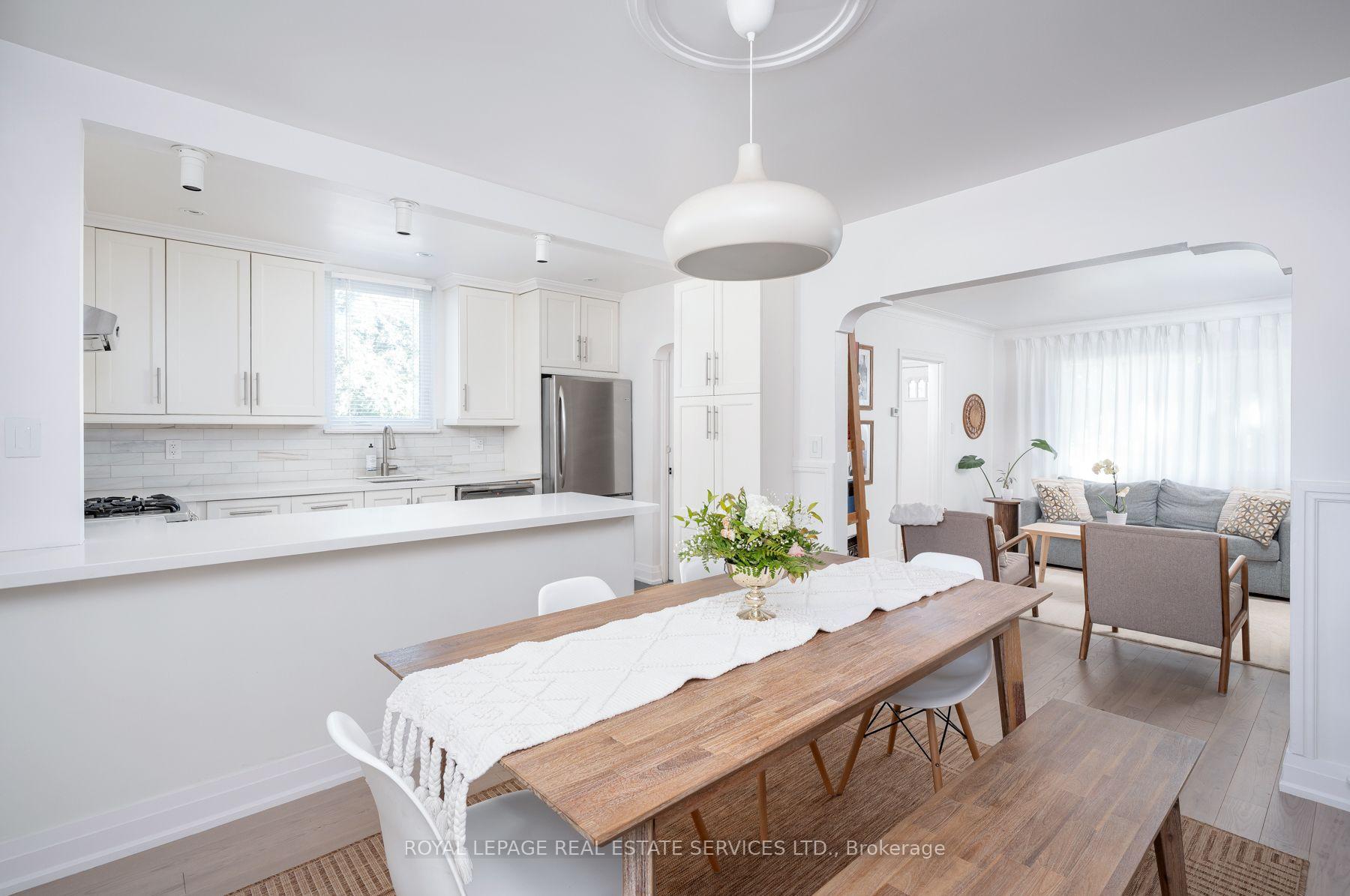 Photo 15 of 272 Rumsey Road, Toronto, Leaside — HOMEH