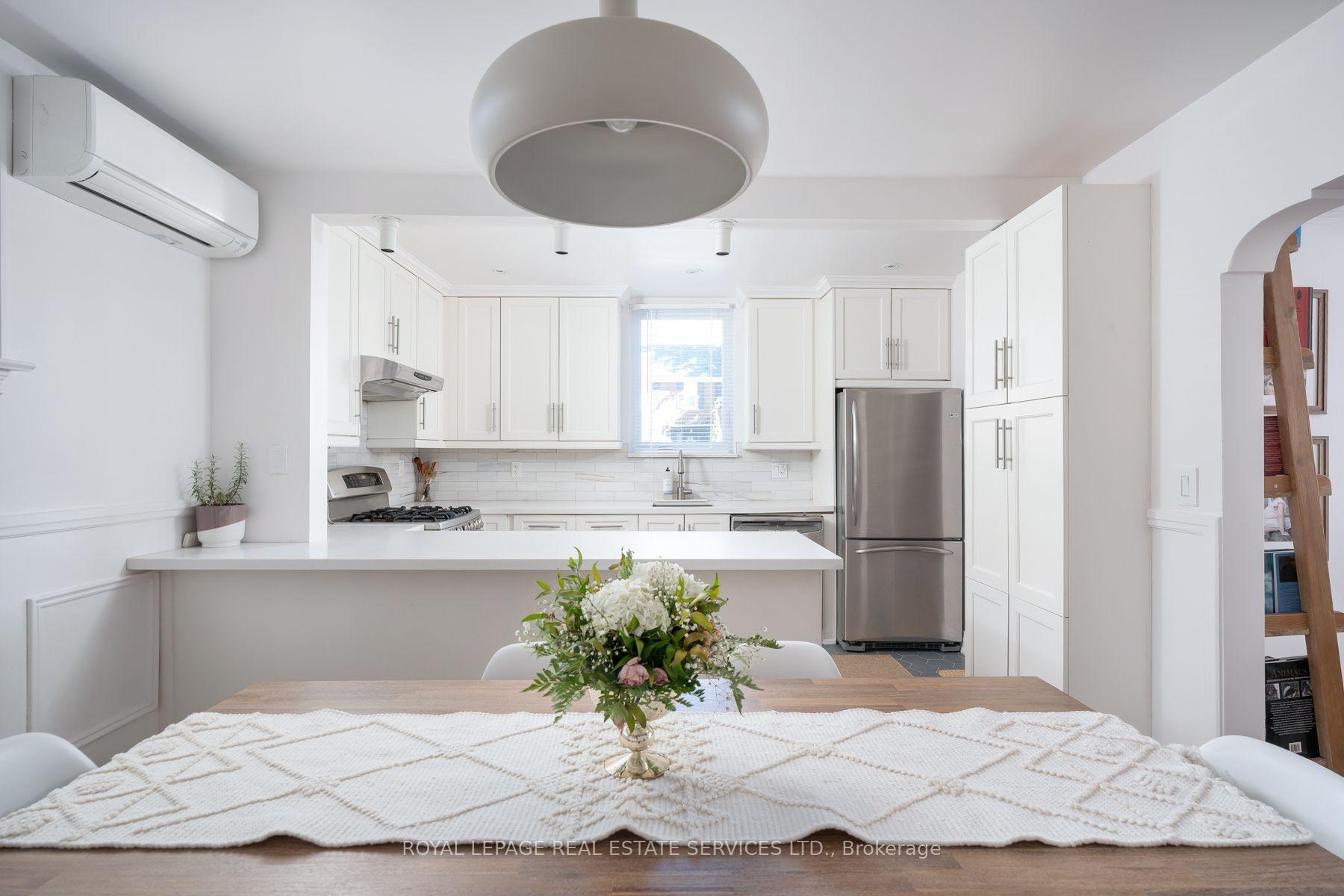 Photo 16 of 272 Rumsey Road, Toronto, Leaside — HOMEH