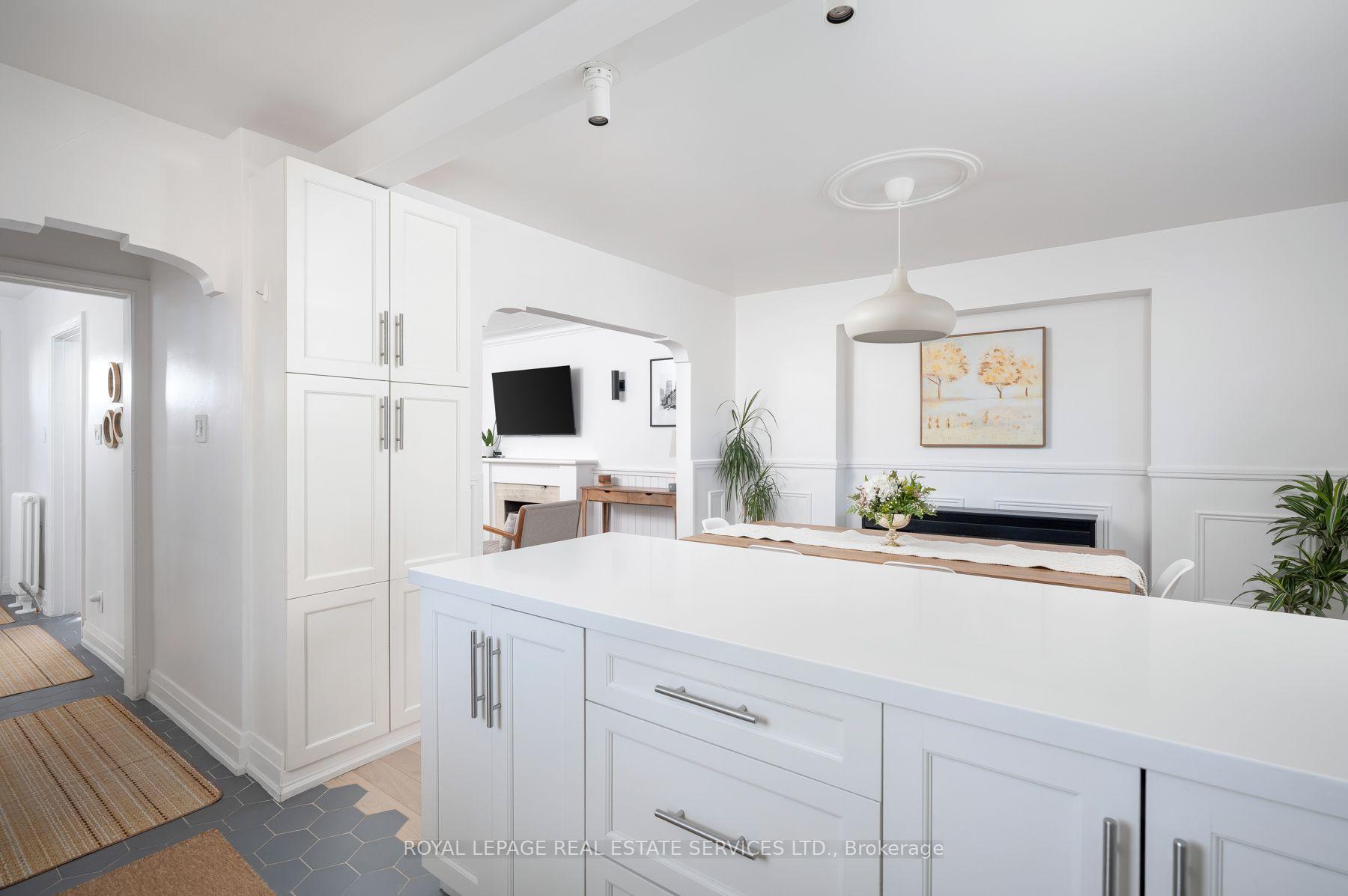 Photo 24 of 272 Rumsey Road, Toronto, Leaside — HOMEH