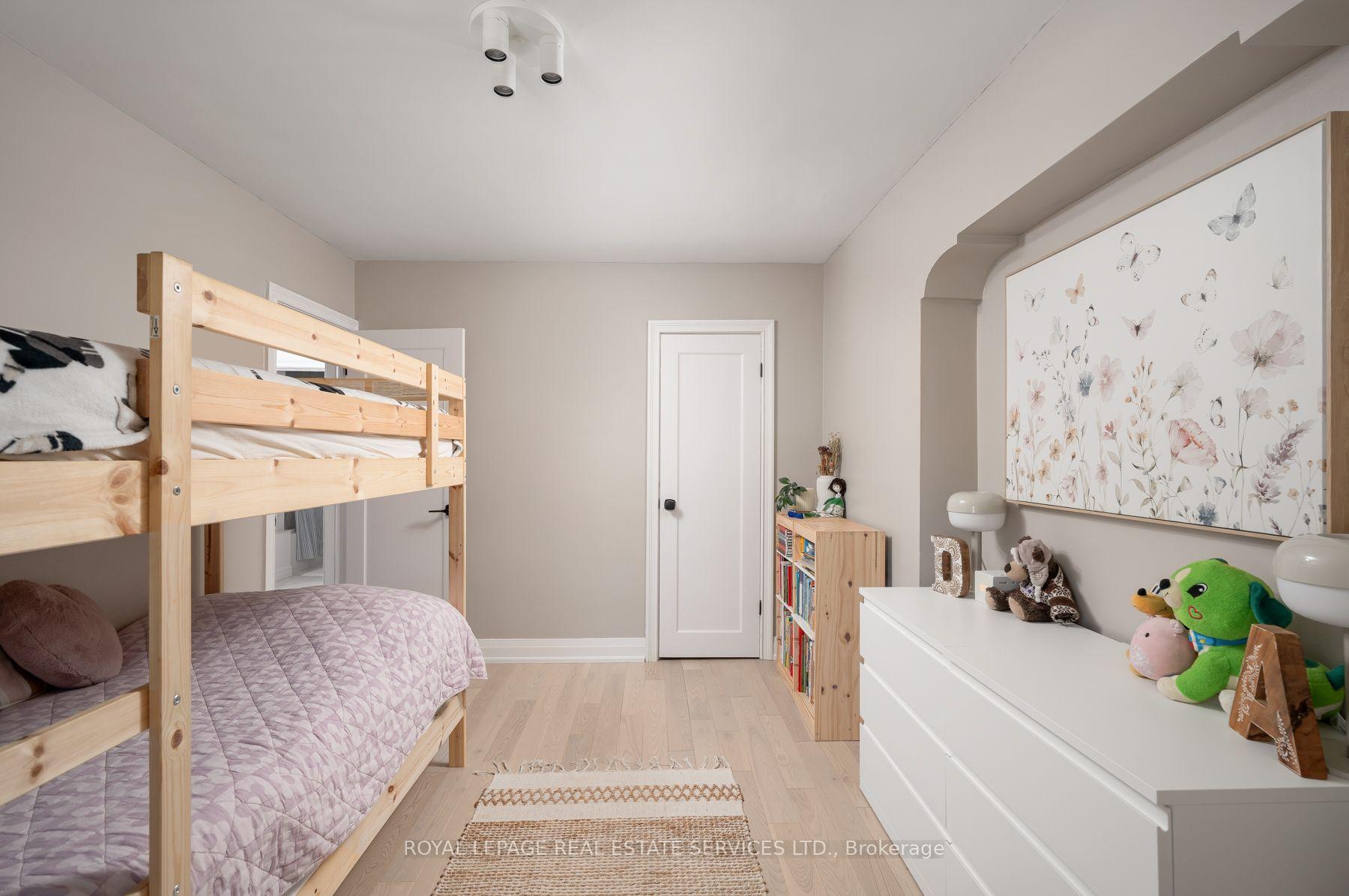 Photo 31 of 272 Rumsey Road, Toronto, Leaside — HOMEH