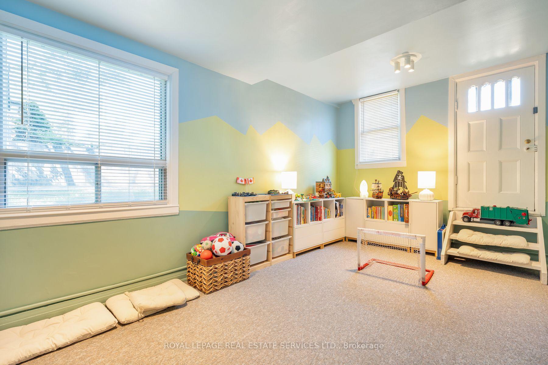 Photo 43 of 272 Rumsey Road, Toronto, Leaside — HOMEH