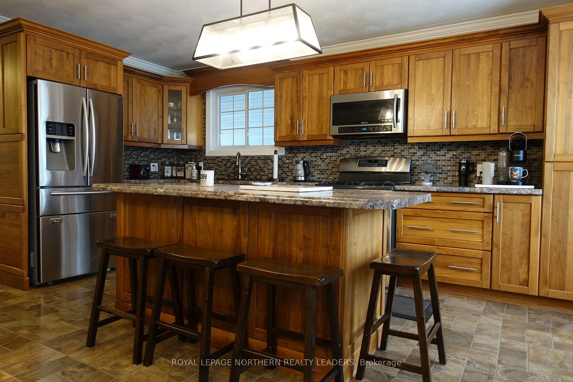 Photo 4 of 64 Moneta Avenue, Timmins, TS - SE — HOMEH