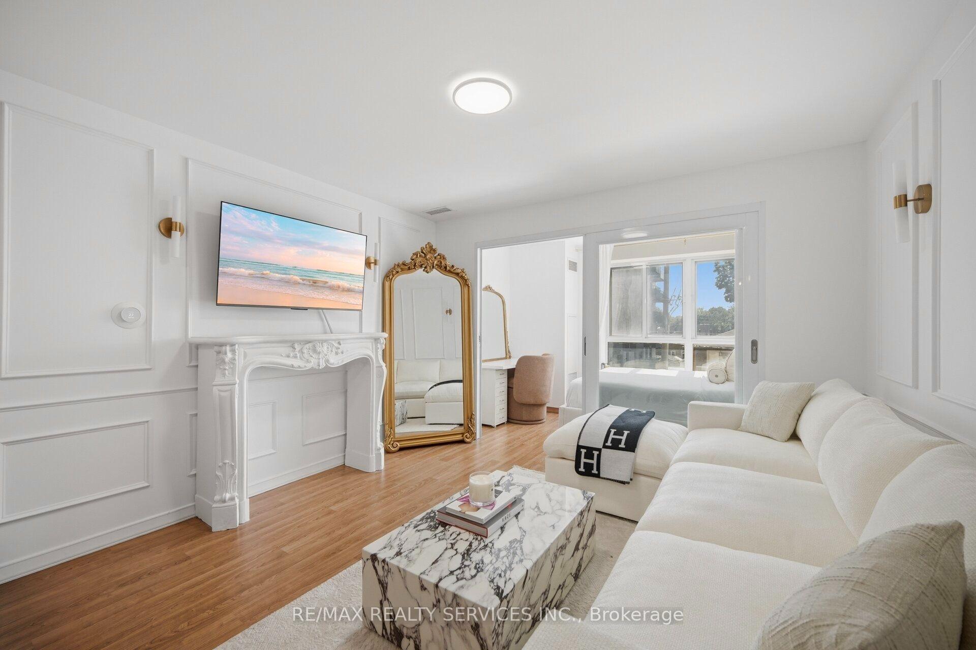 Photo 1 of Unit 310, 15 Maplewood Avenue, Toronto, Humewood-Cedarvale — HOMEH