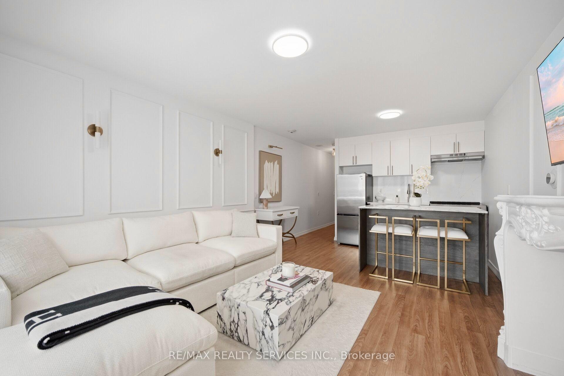 Photo 6 of Unit 310, 15 Maplewood Avenue, Toronto, Humewood-Cedarvale — HOMEH