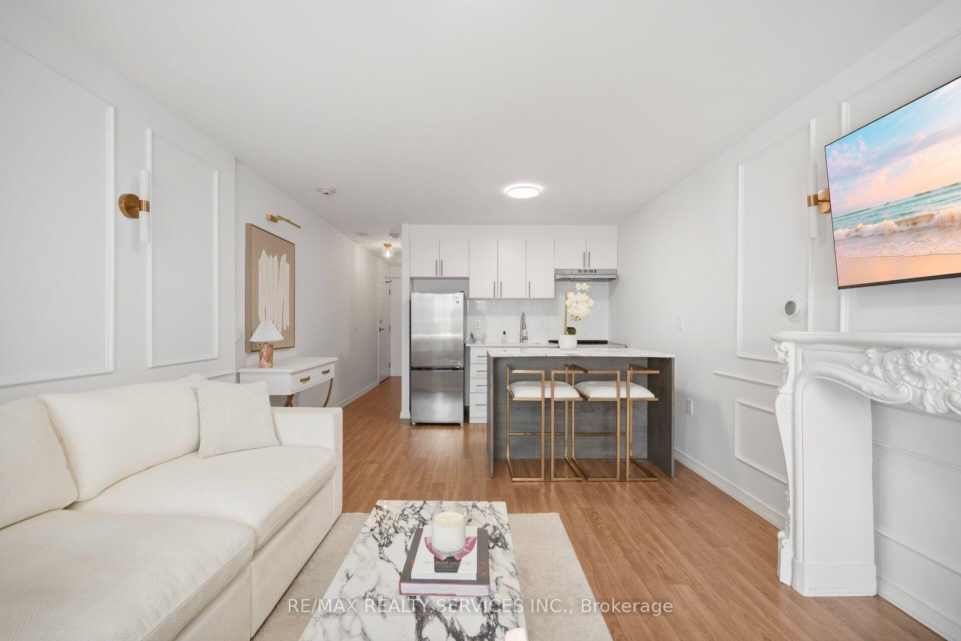 Photo 7 of Unit 310, 15 Maplewood Avenue, Toronto, Humewood-Cedarvale — HOMEH