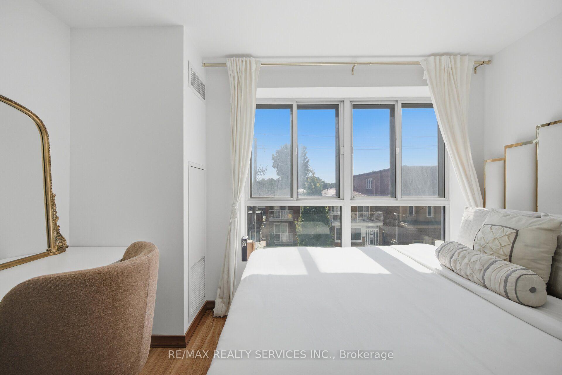 Photo 10 of Unit 310, 15 Maplewood Avenue, Toronto, Humewood-Cedarvale — HOMEH