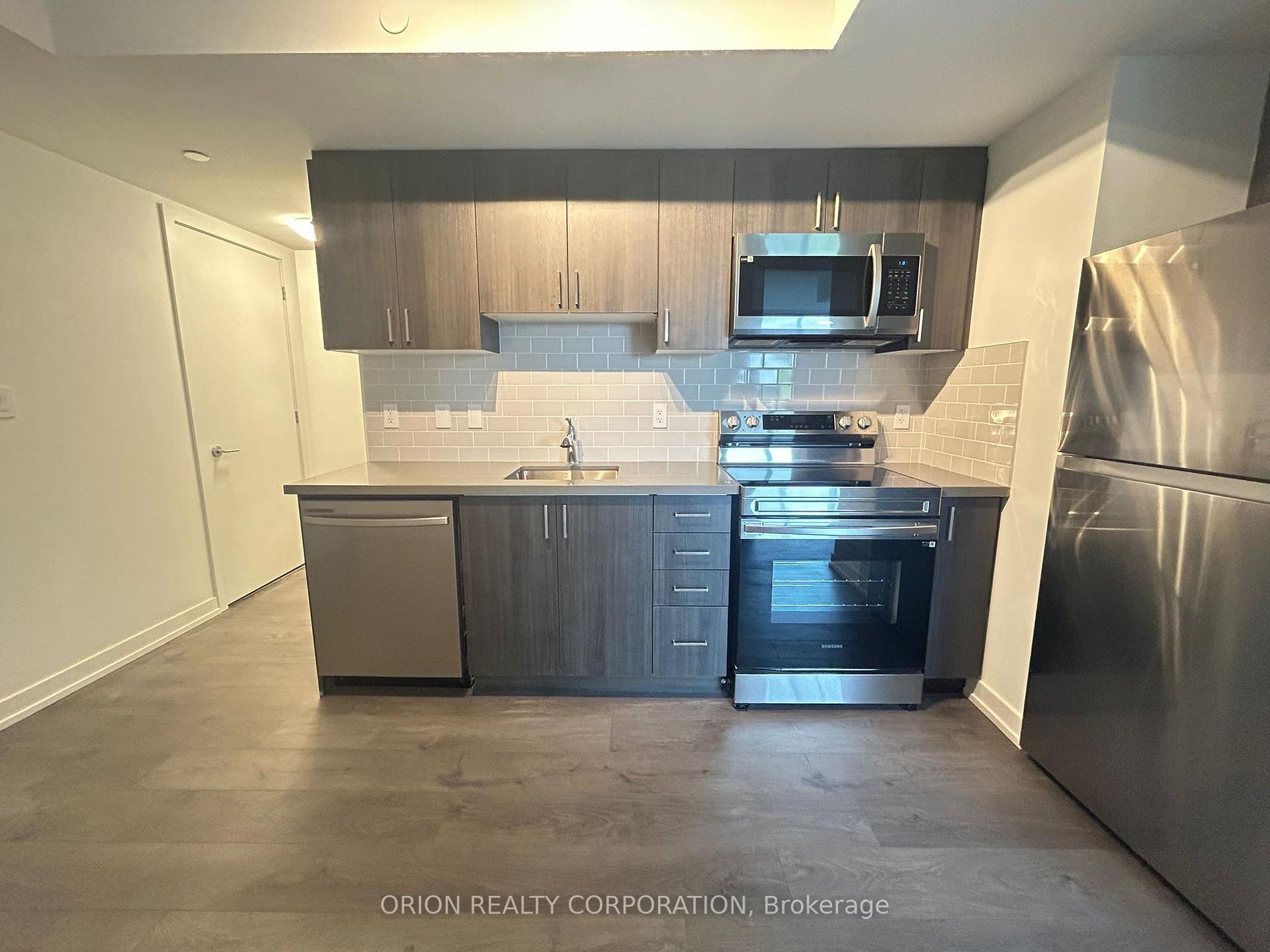 Photo 2 of Unit 427, 556 Marlee Avenue, North York, Yorkdale-Glen Park — HOMEH