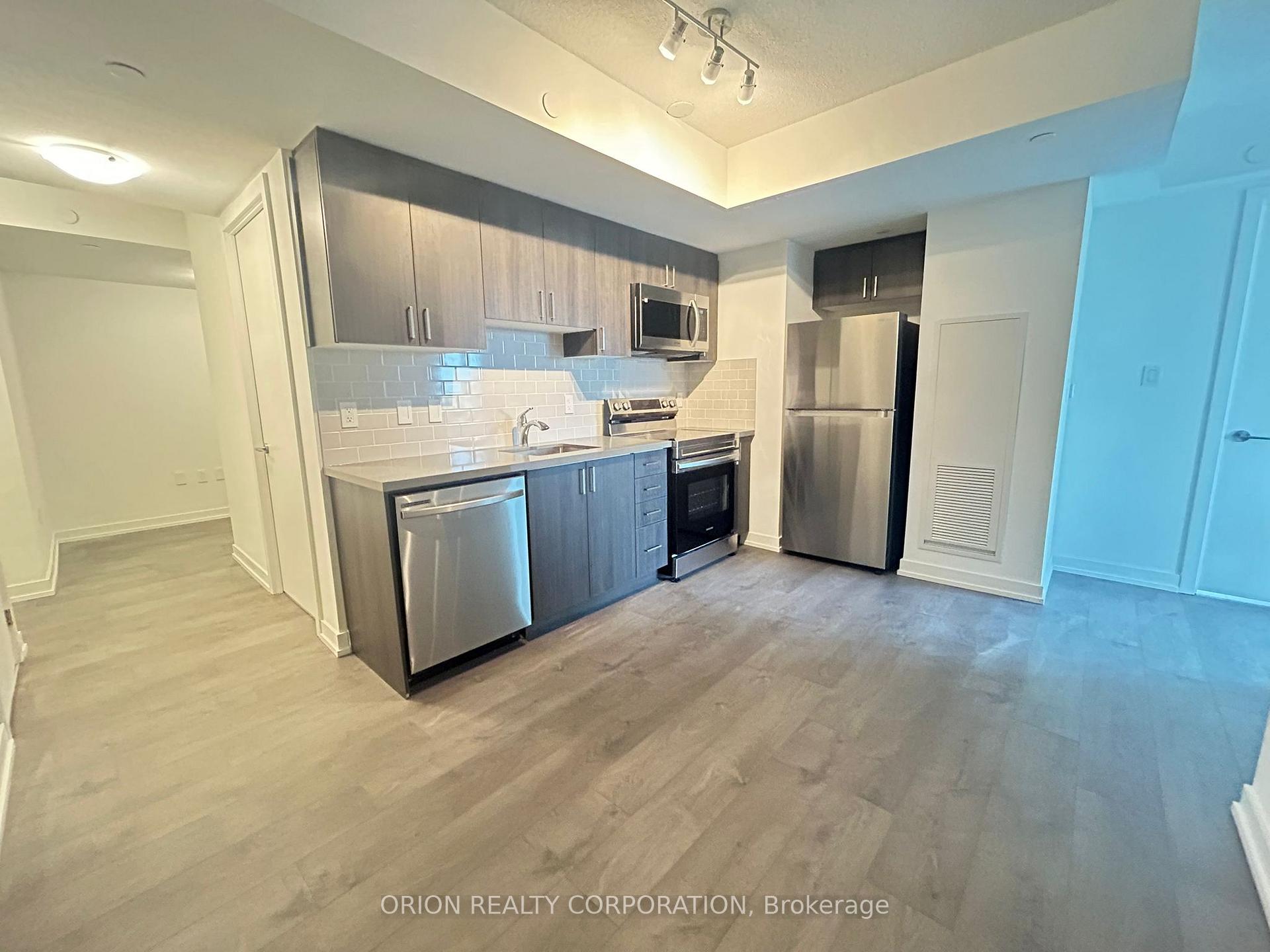 Photo 3 of Unit 427, 556 Marlee Avenue, North York, Yorkdale-Glen Park — HOMEH