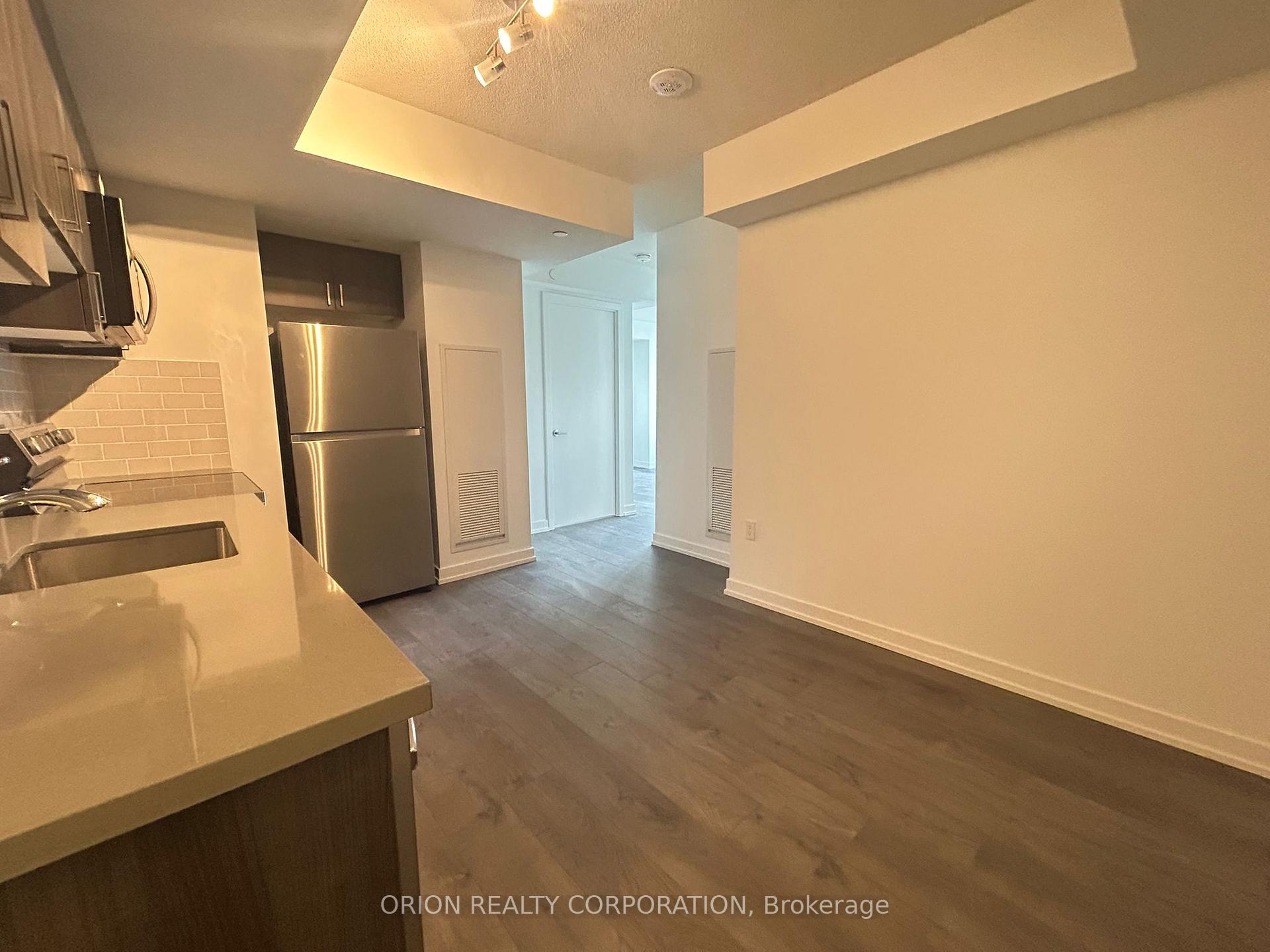 Photo 4 of Unit 427, 556 Marlee Avenue, North York, Yorkdale-Glen Park — HOMEH