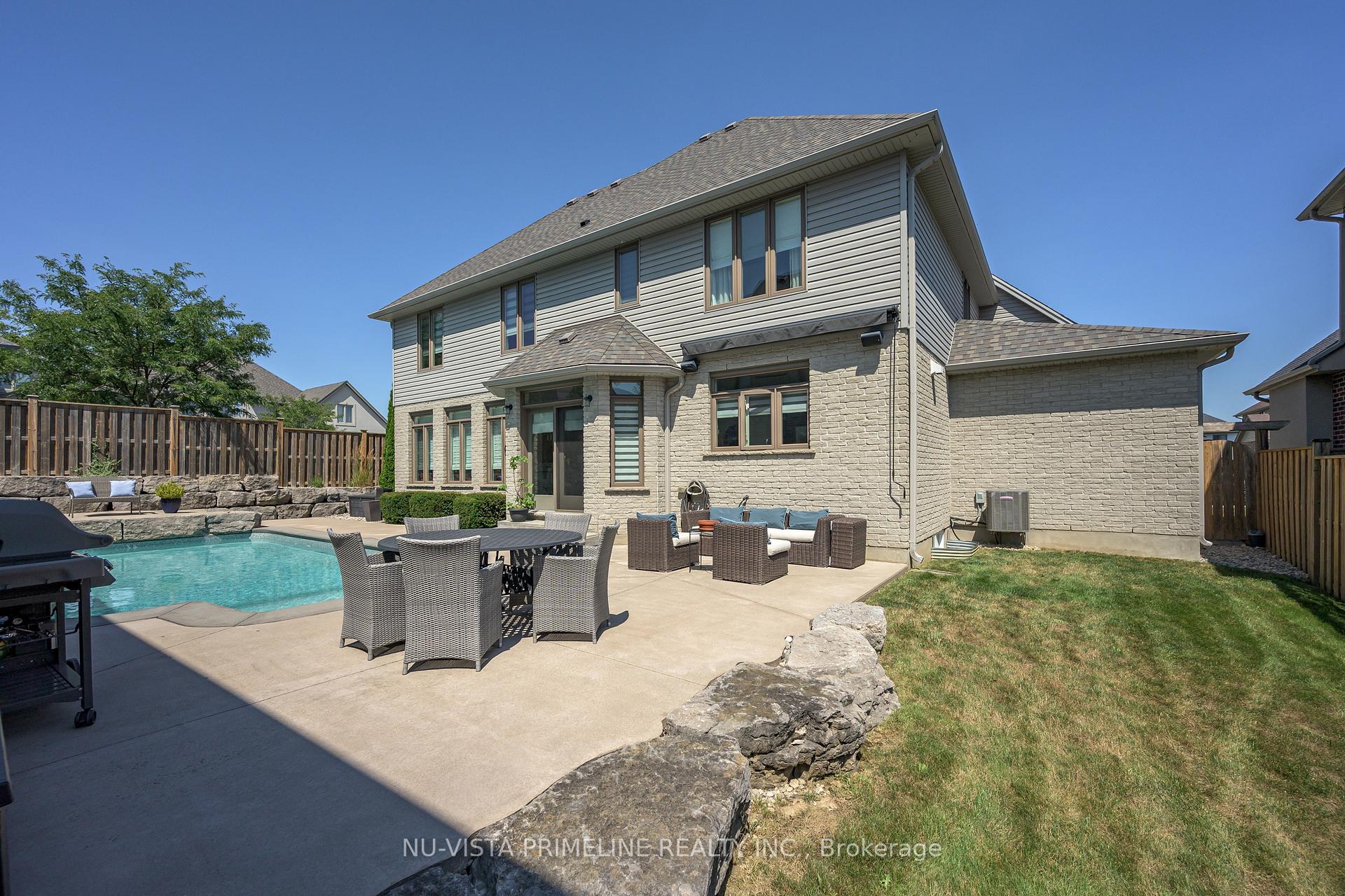 Photo 9 of 2330 Dauncey Crescent, London, North B — HOMEH