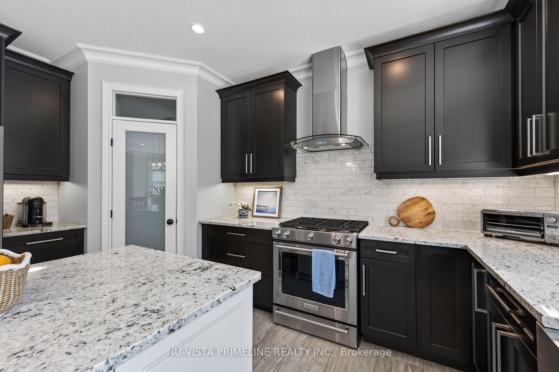 Photo 32 of 2330 Dauncey Crescent, London, North B — HOMEH