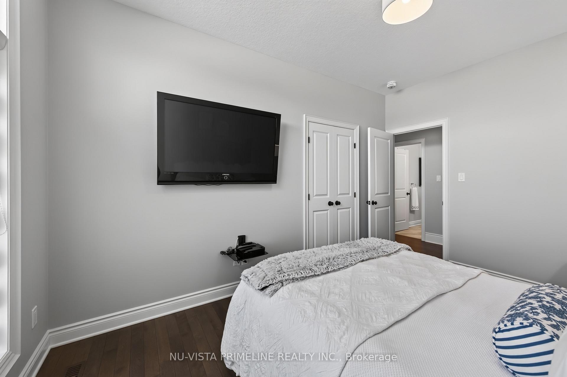 Photo 44 of 2330 Dauncey Crescent, London, North B — HOMEH